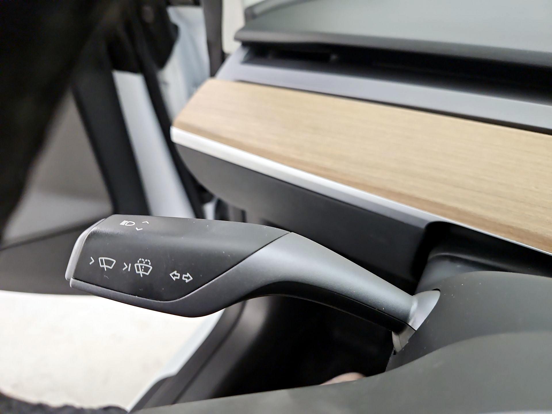 Thumbnail: 2023 Tesla Model 3 - 13