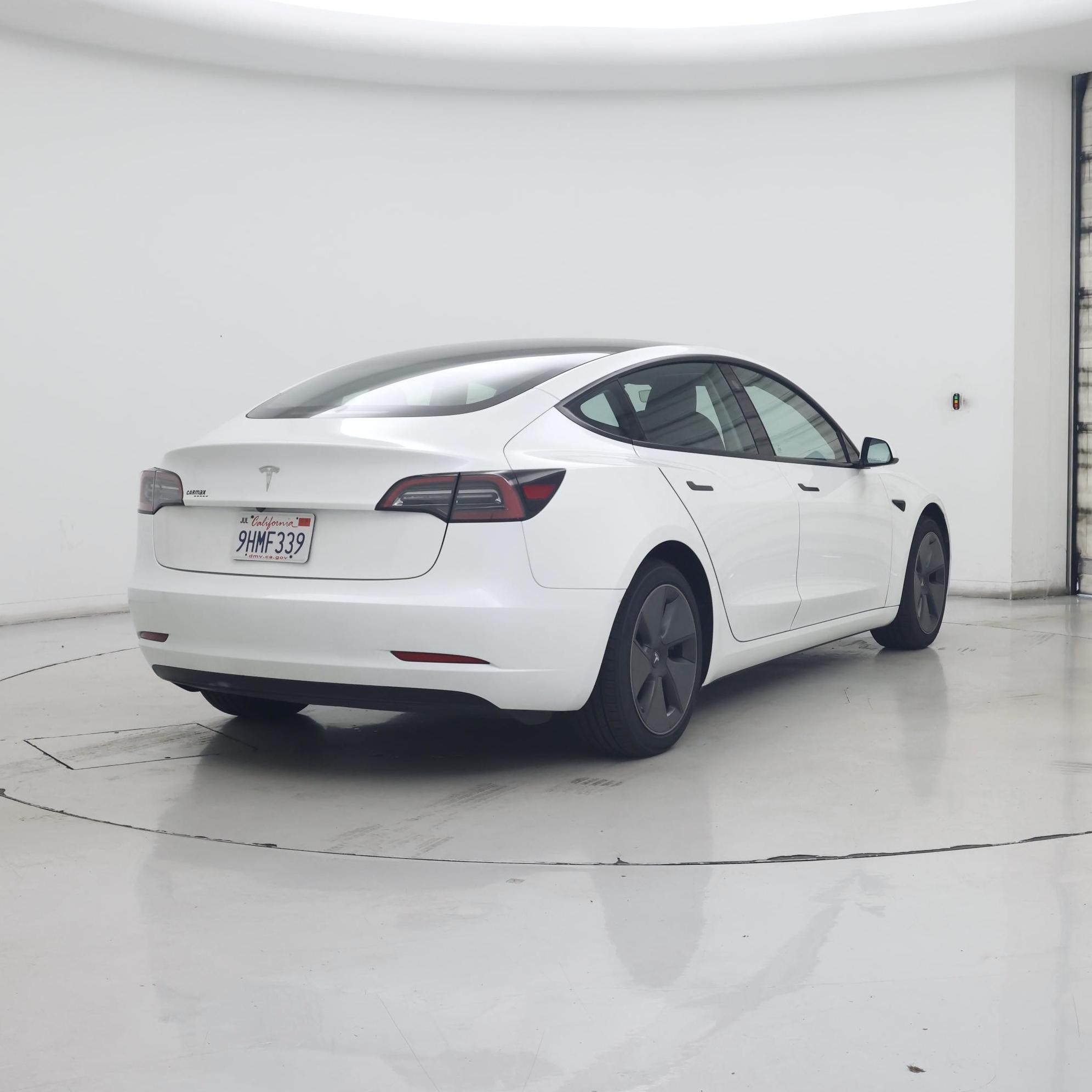 Thumbnail: 2023 Tesla Model 3 - 8