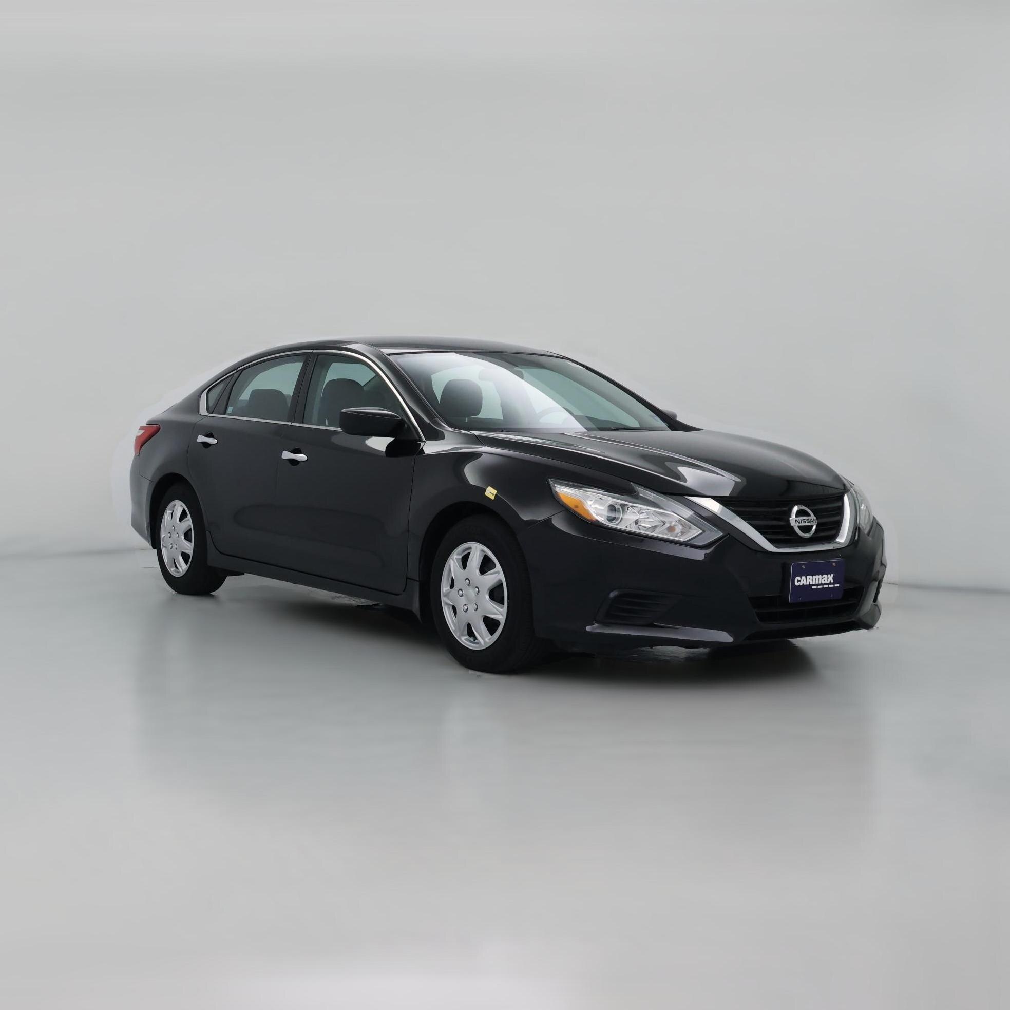 Thumbnail: 2016 Nissan Altima - 1