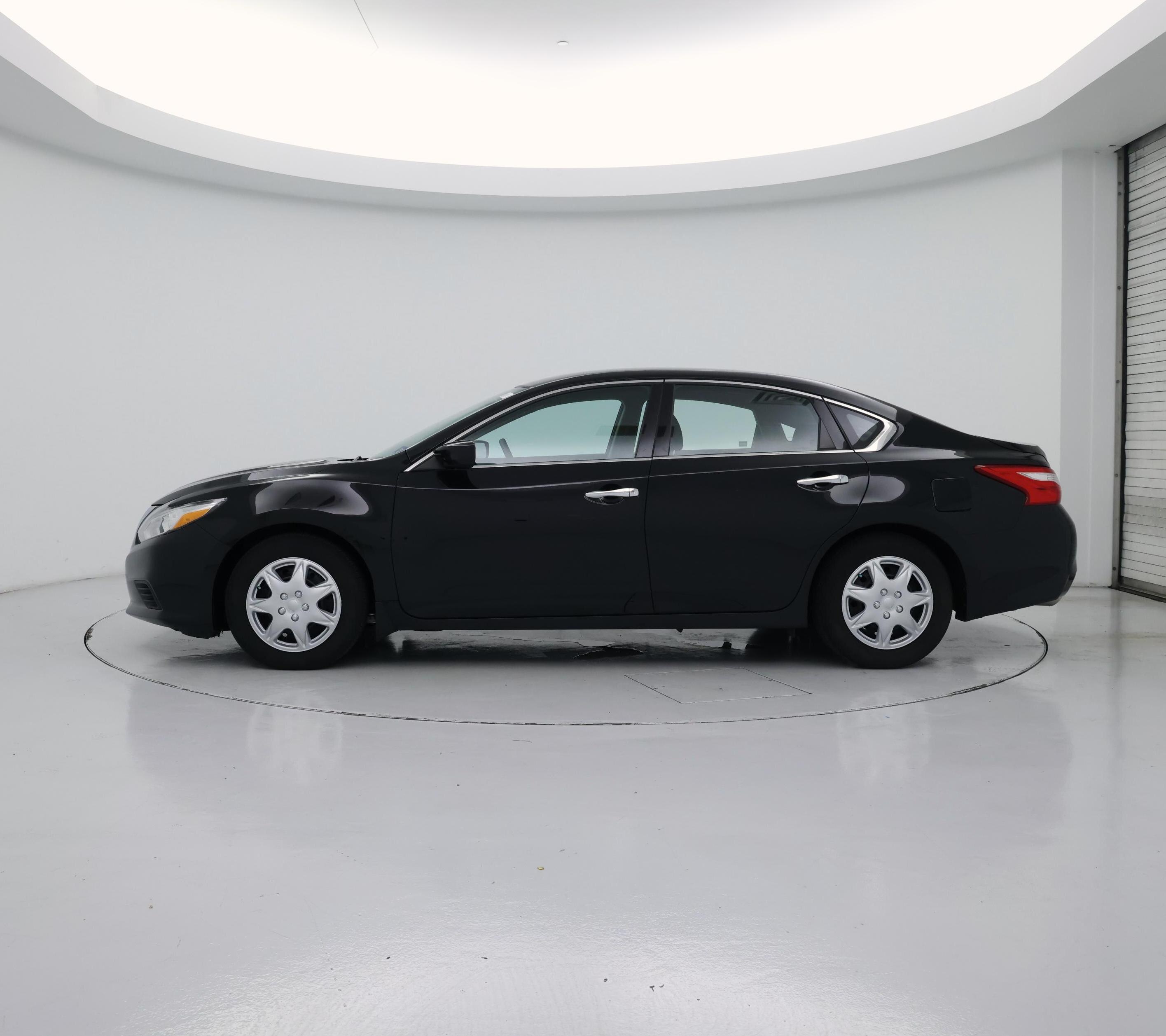 Thumbnail: 2016 Nissan Altima - 3