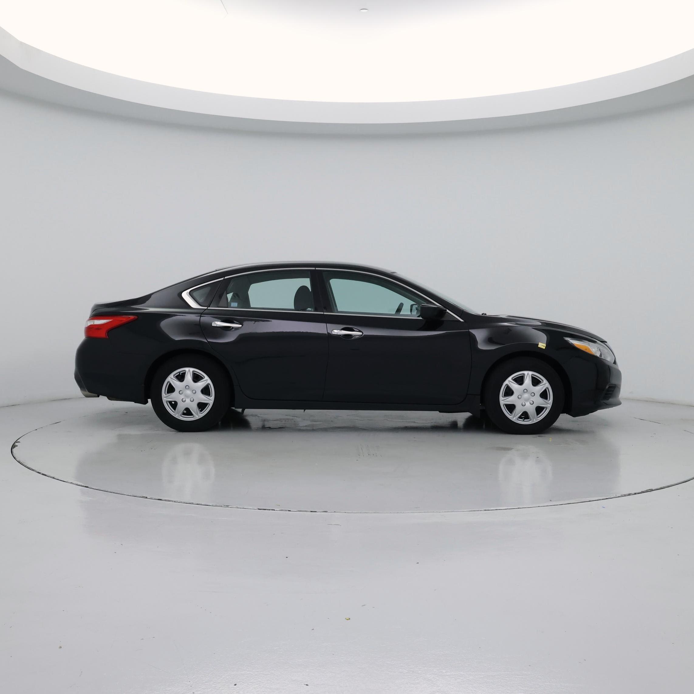 Thumbnail: 2016 Nissan Altima - 7