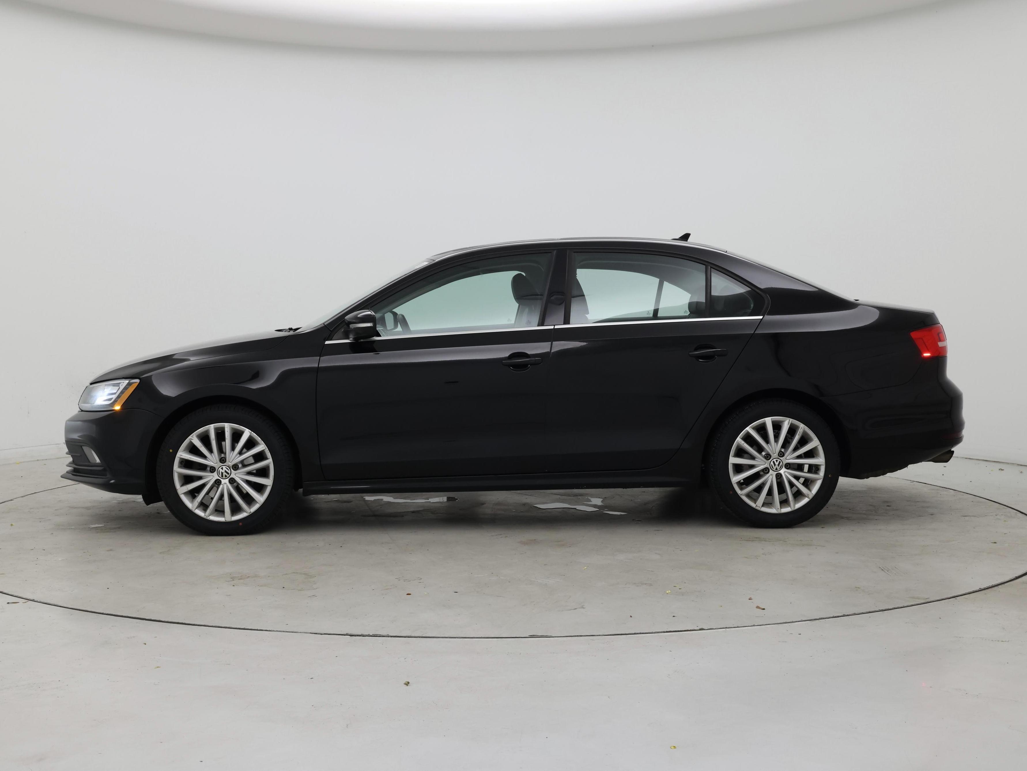 Thumbnail: 2016 Volkswagen Jetta - 3
