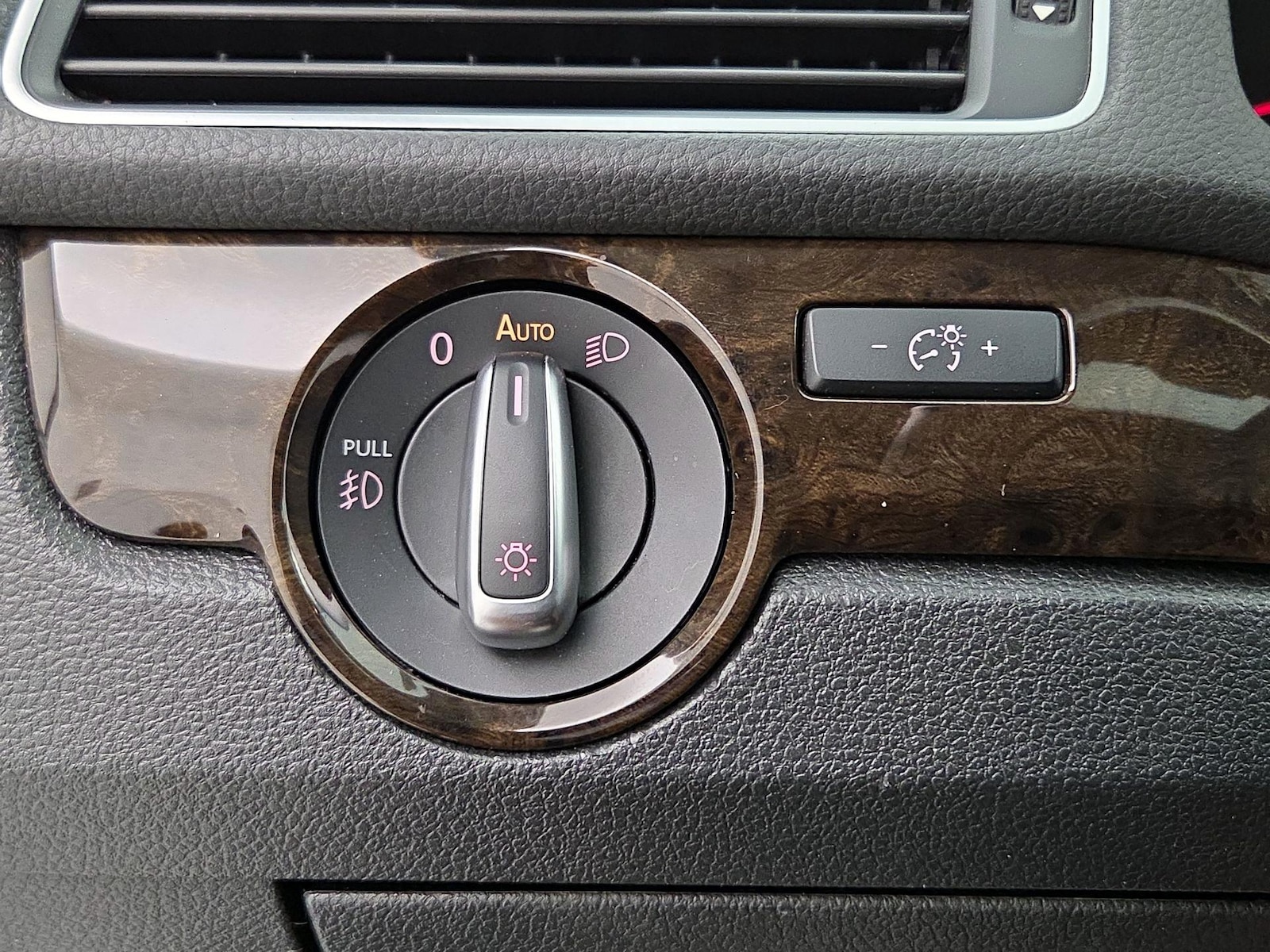 2015 Volkswagen Passat SEL Premium - Photo 14