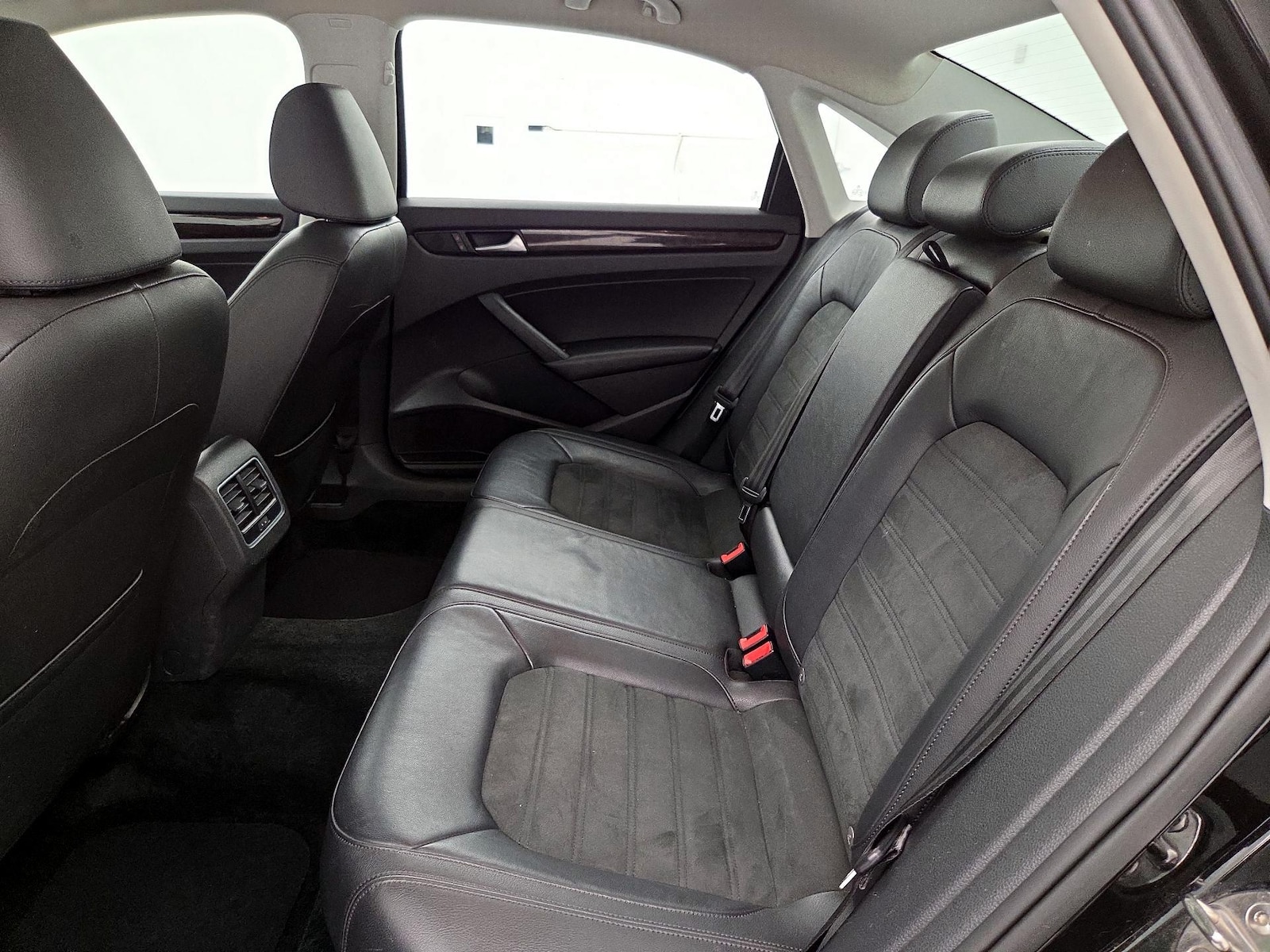 2015 Volkswagen Passat SEL Premium - Photo 20