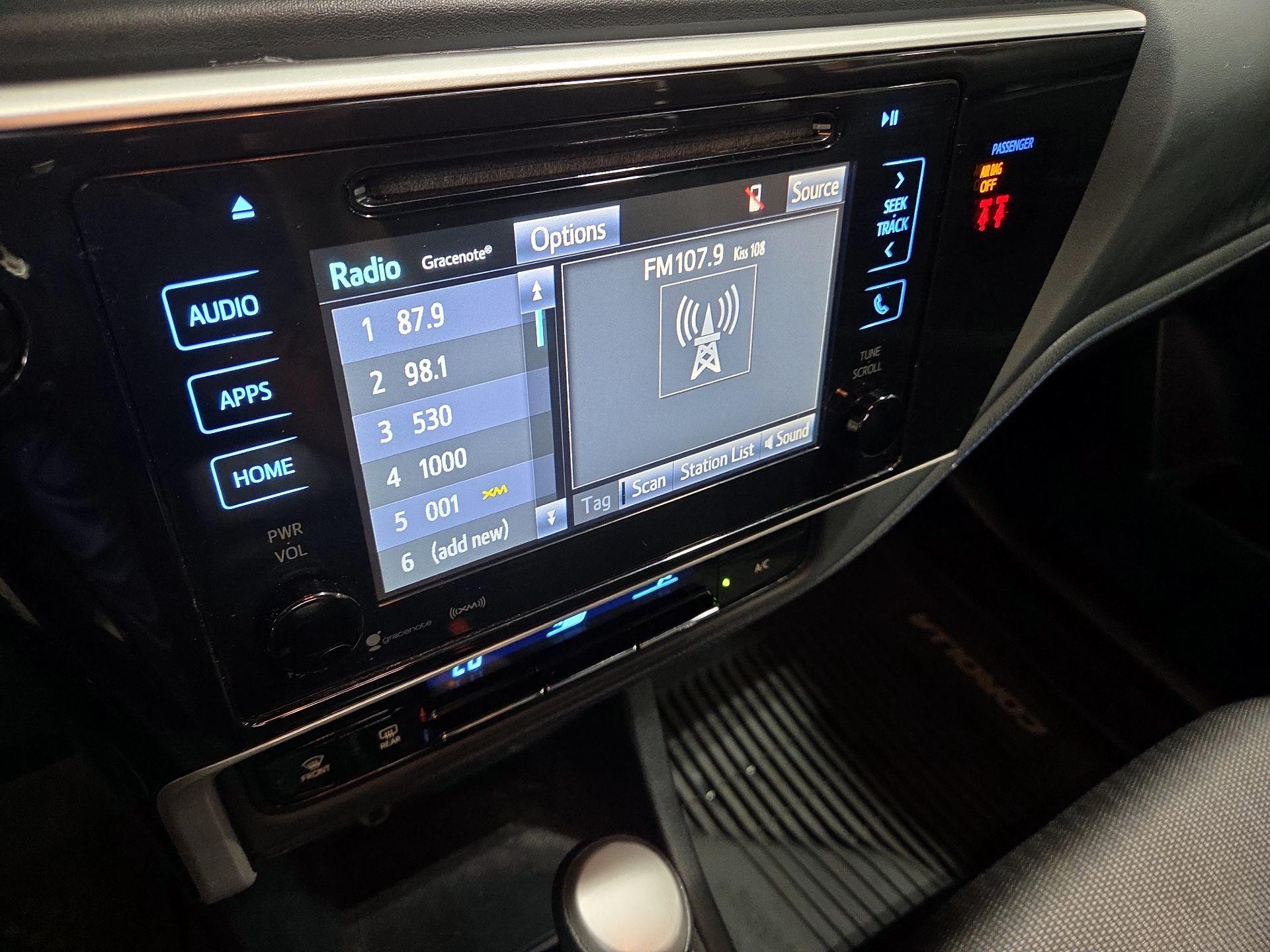 Thumbnail: 2018 Toyota Corolla - 15
