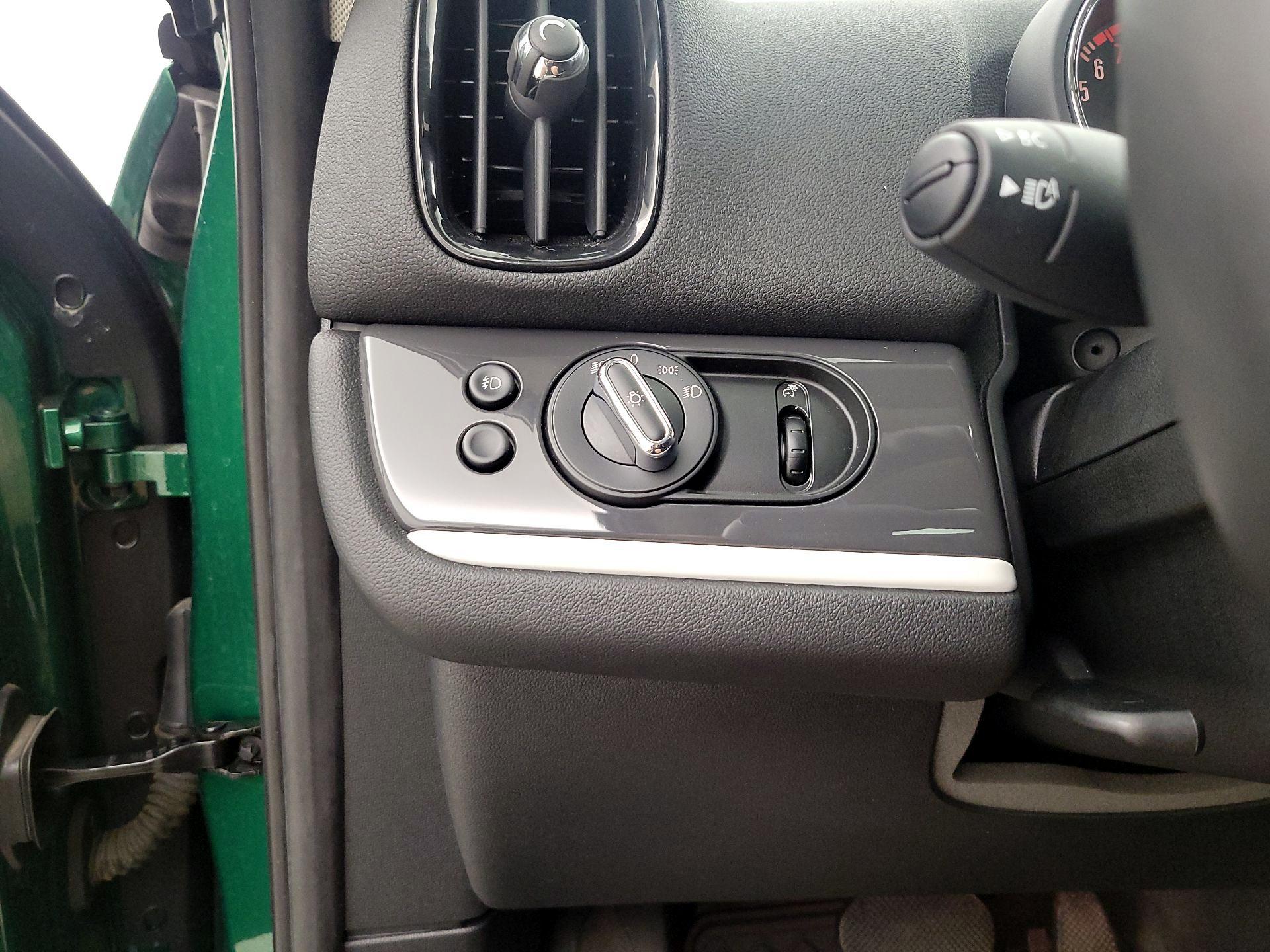 Thumbnail: 2020 MINI Cooper Countryman - 13