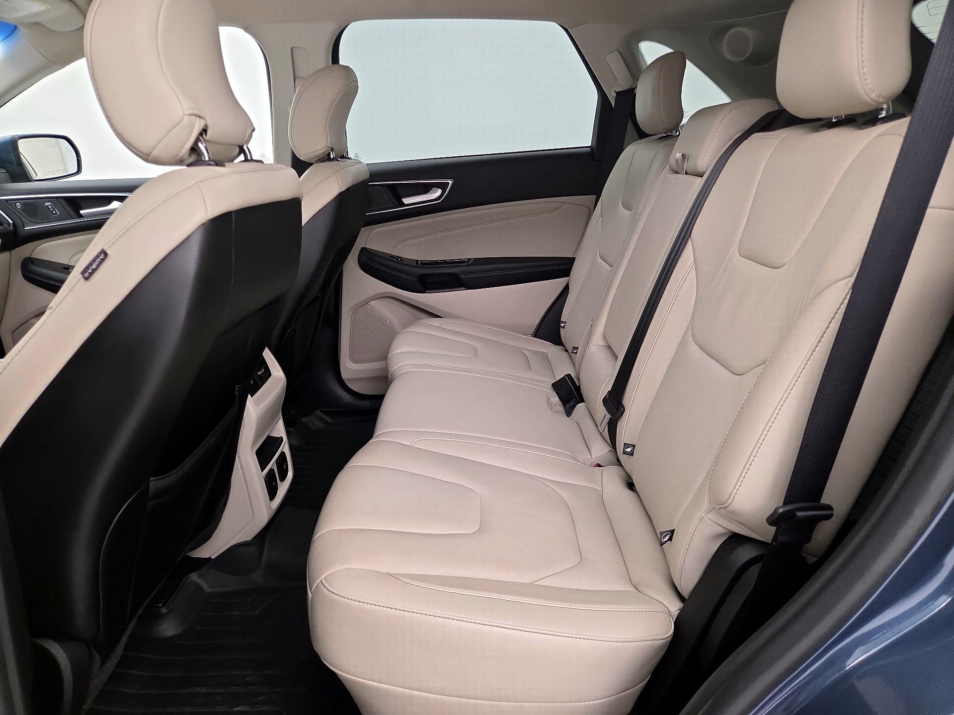 Thumbnail: 2019 Ford Edge - 20
