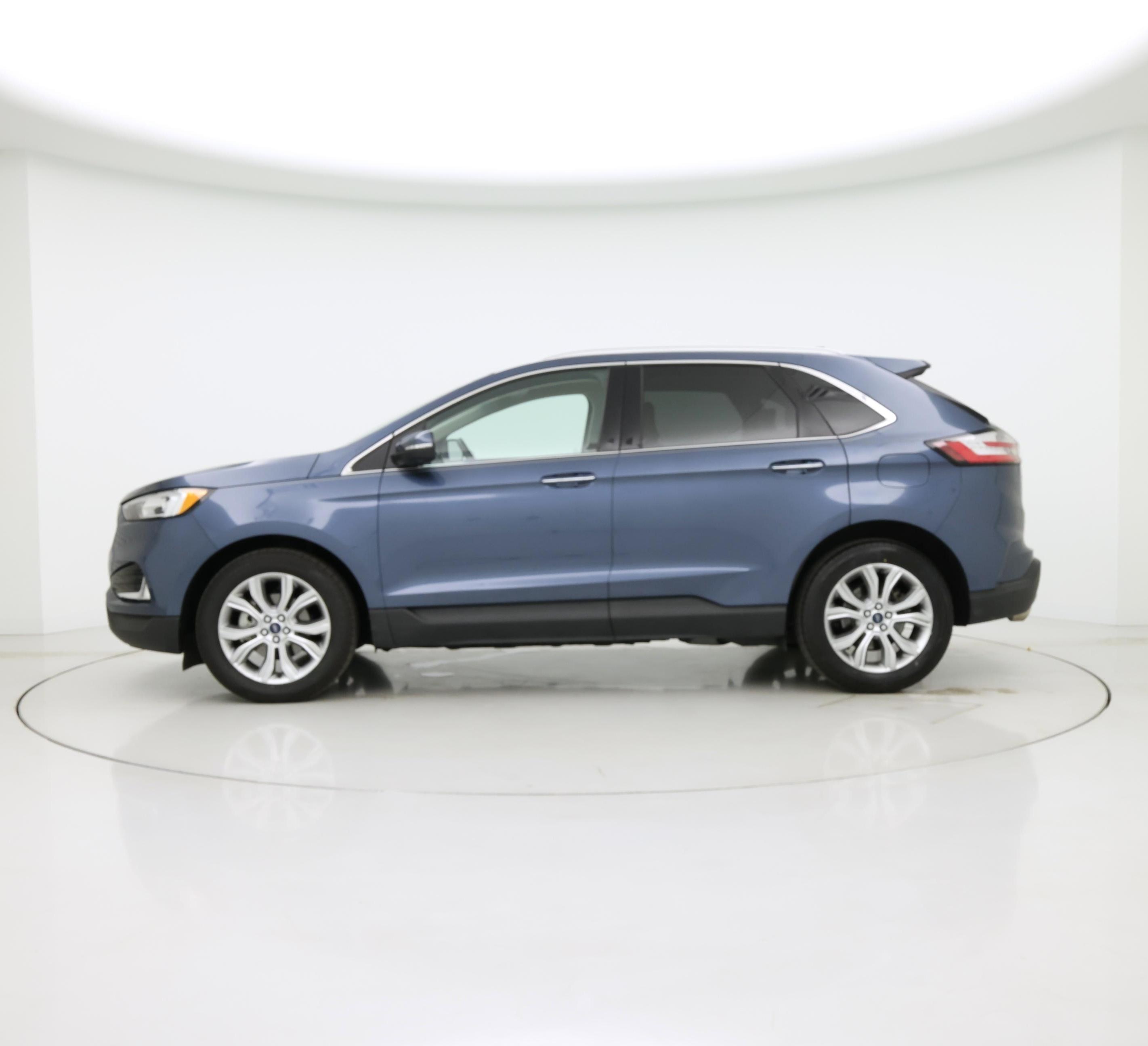Thumbnail: 2019 Ford Edge - 3