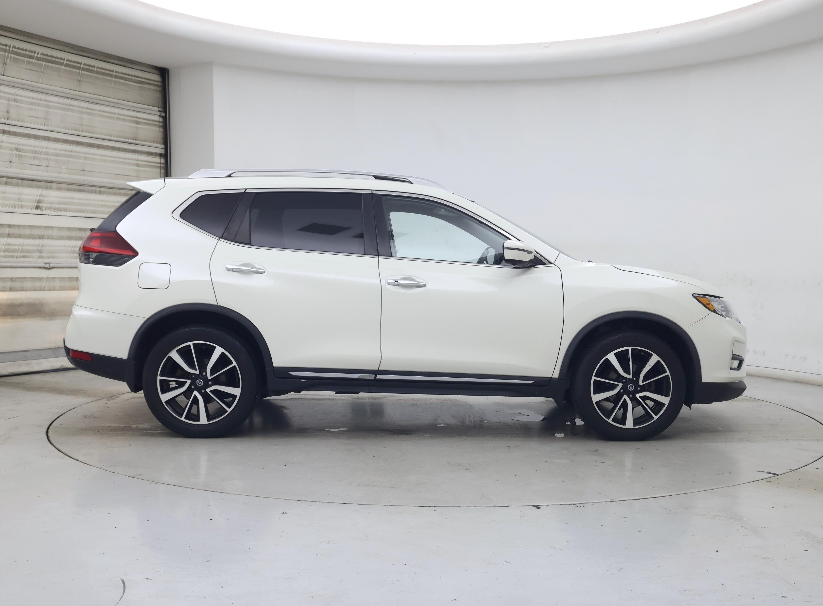 Thumbnail: 2018 Nissan Rogue - 7