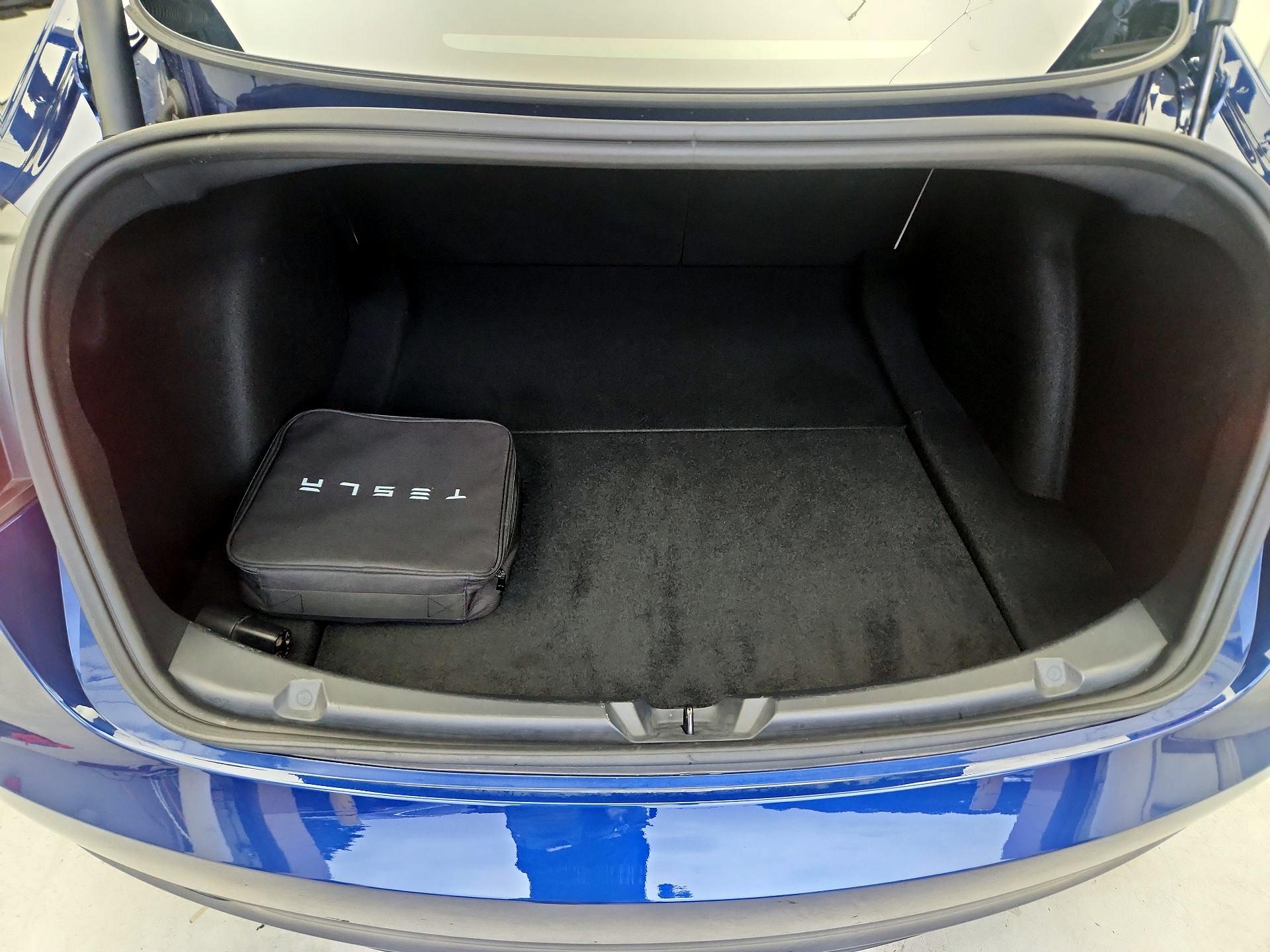 Thumbnail: 2023 Tesla Model 3 - 19