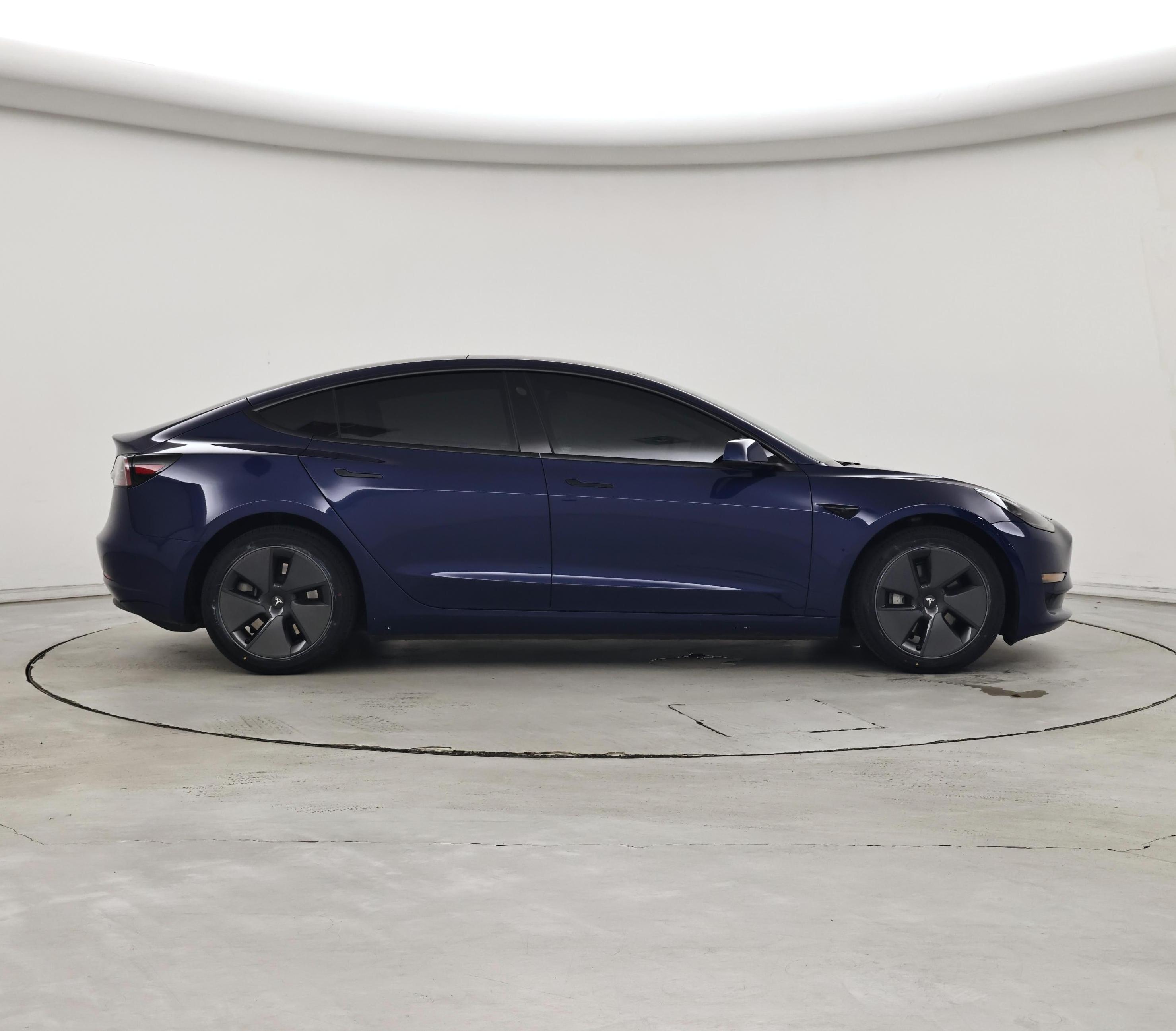 Thumbnail: 2023 Tesla Model 3 - 7