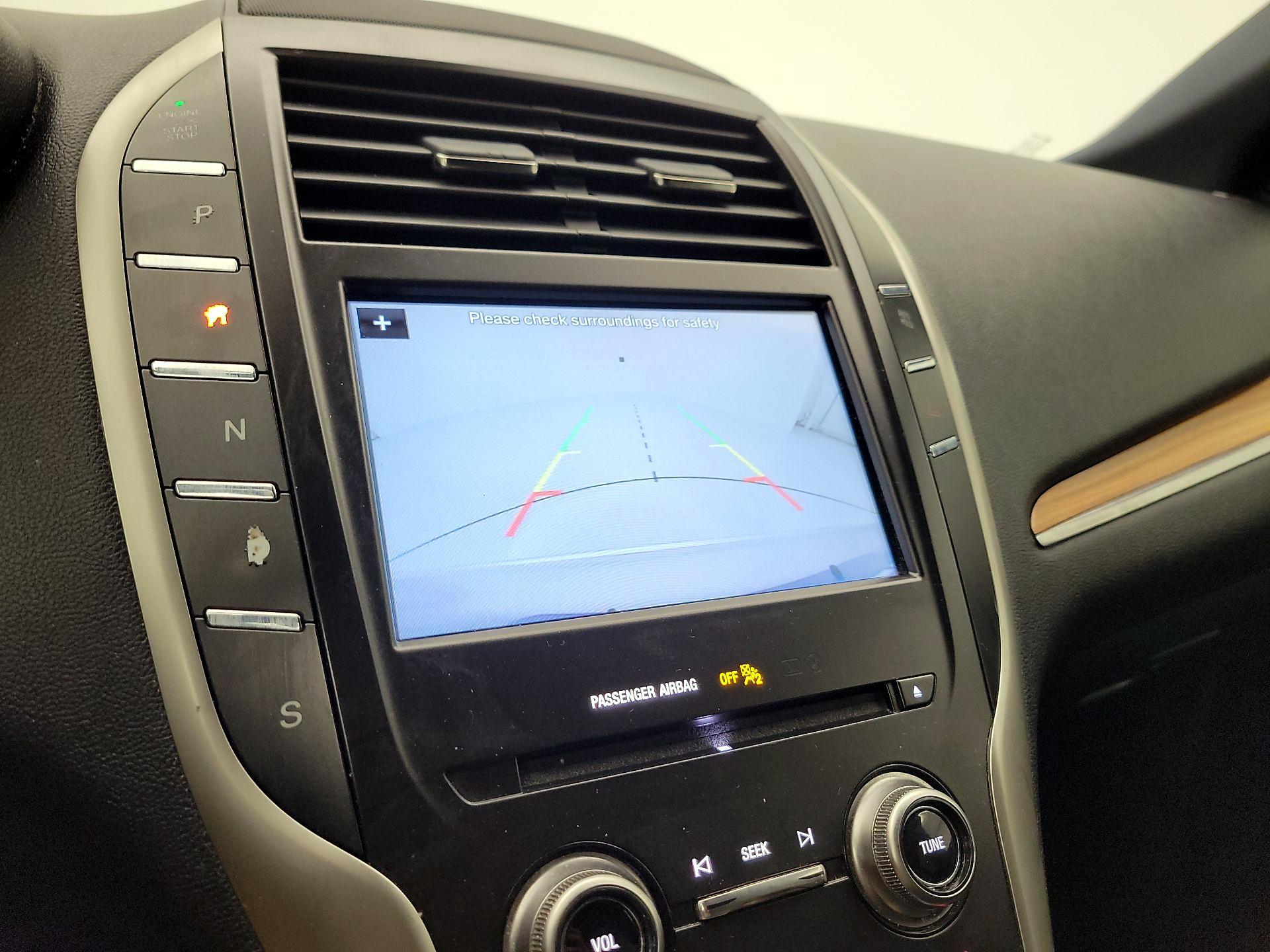 Thumbnail: 2019 Lincoln MKC - 15