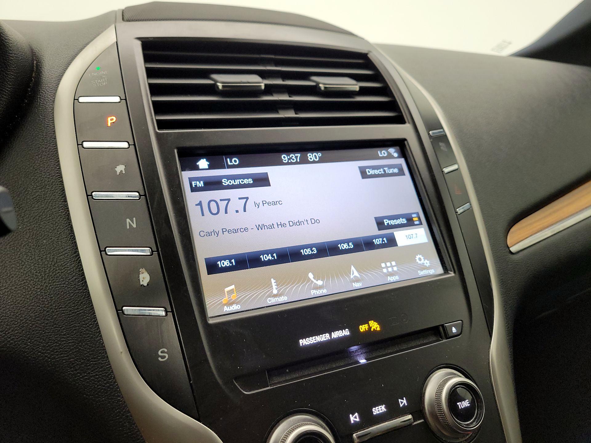 Thumbnail: 2019 Lincoln MKC - 16