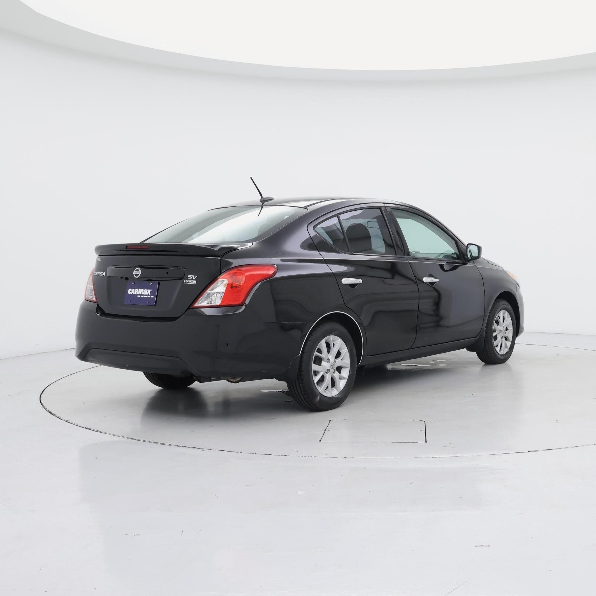 Thumbnail: 2017 Nissan Versa - 8