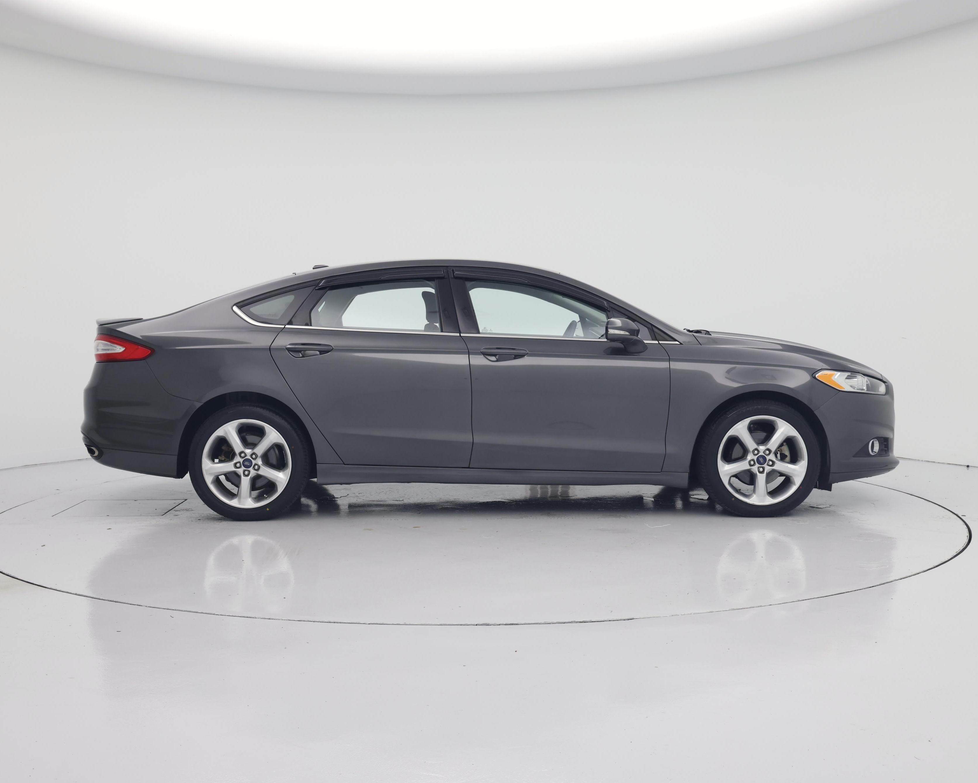 Thumbnail: 2016 Ford Fusion - 7