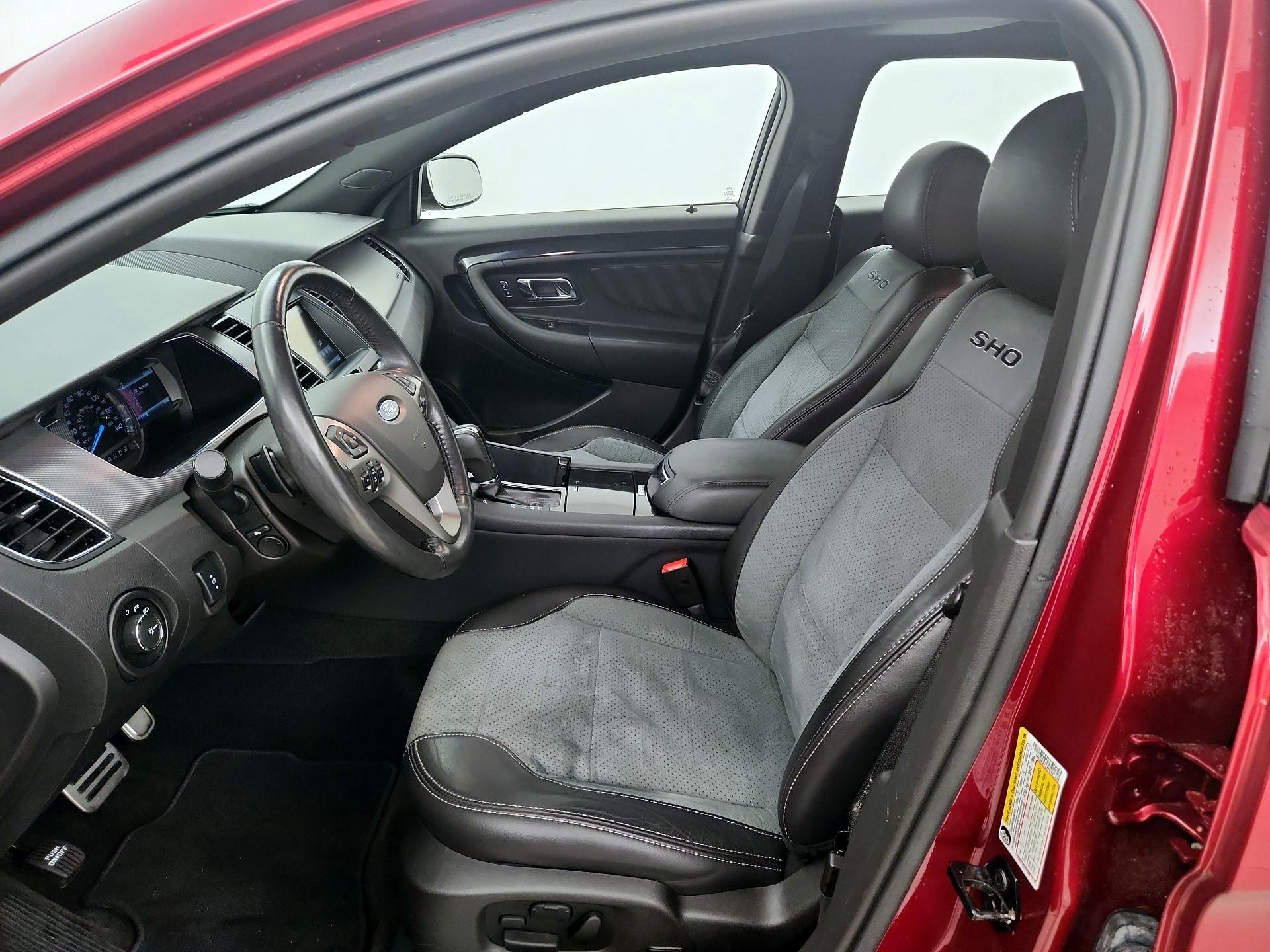 Thumbnail: 2015 Ford Taurus - 11
