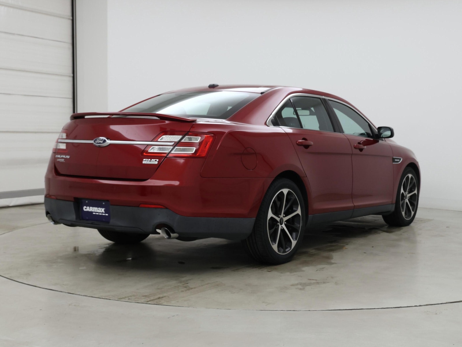 2015 Ford Taurus SHO - Photo 9