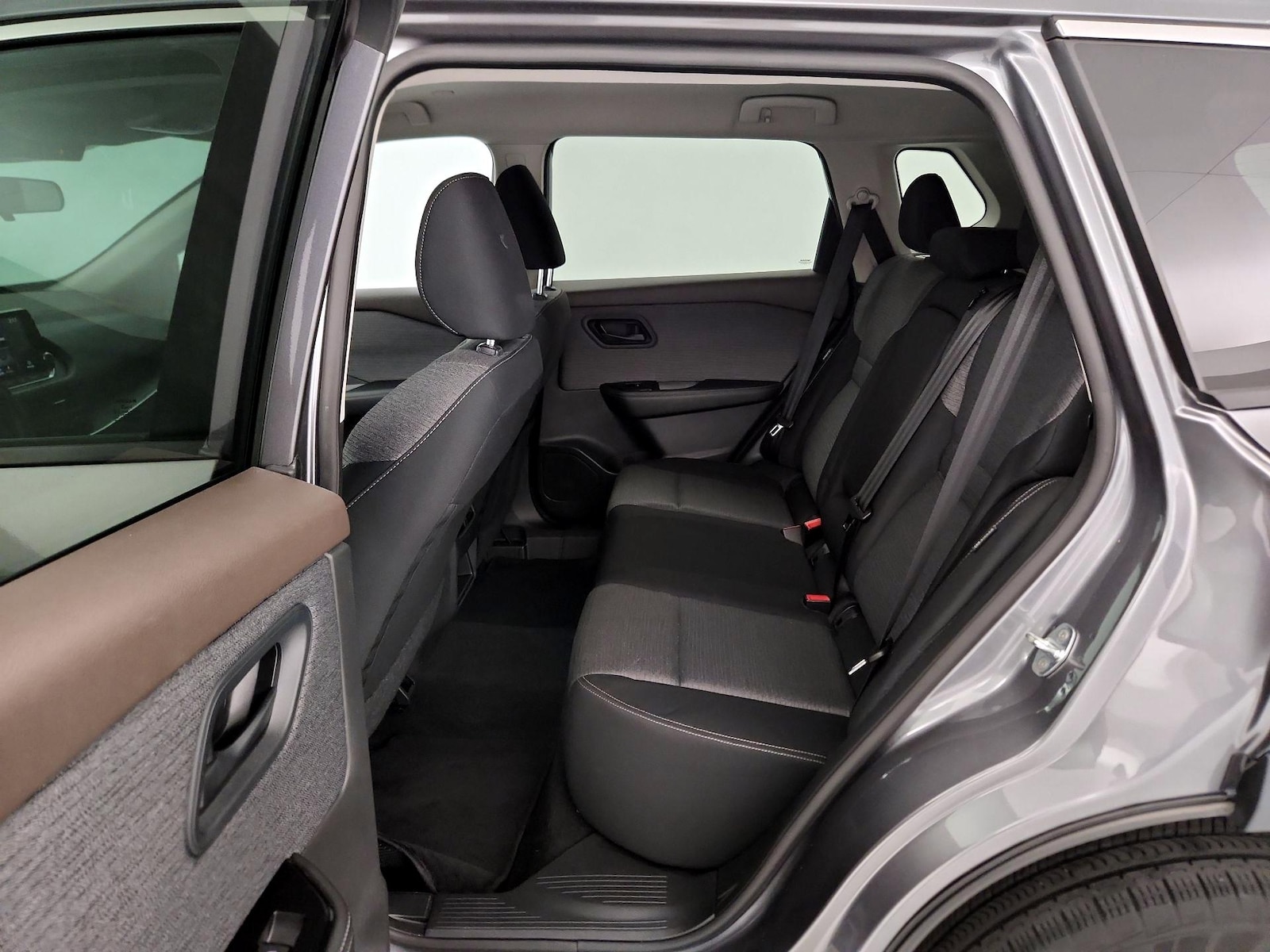 2022 Nissan Rogue S - Photo 20