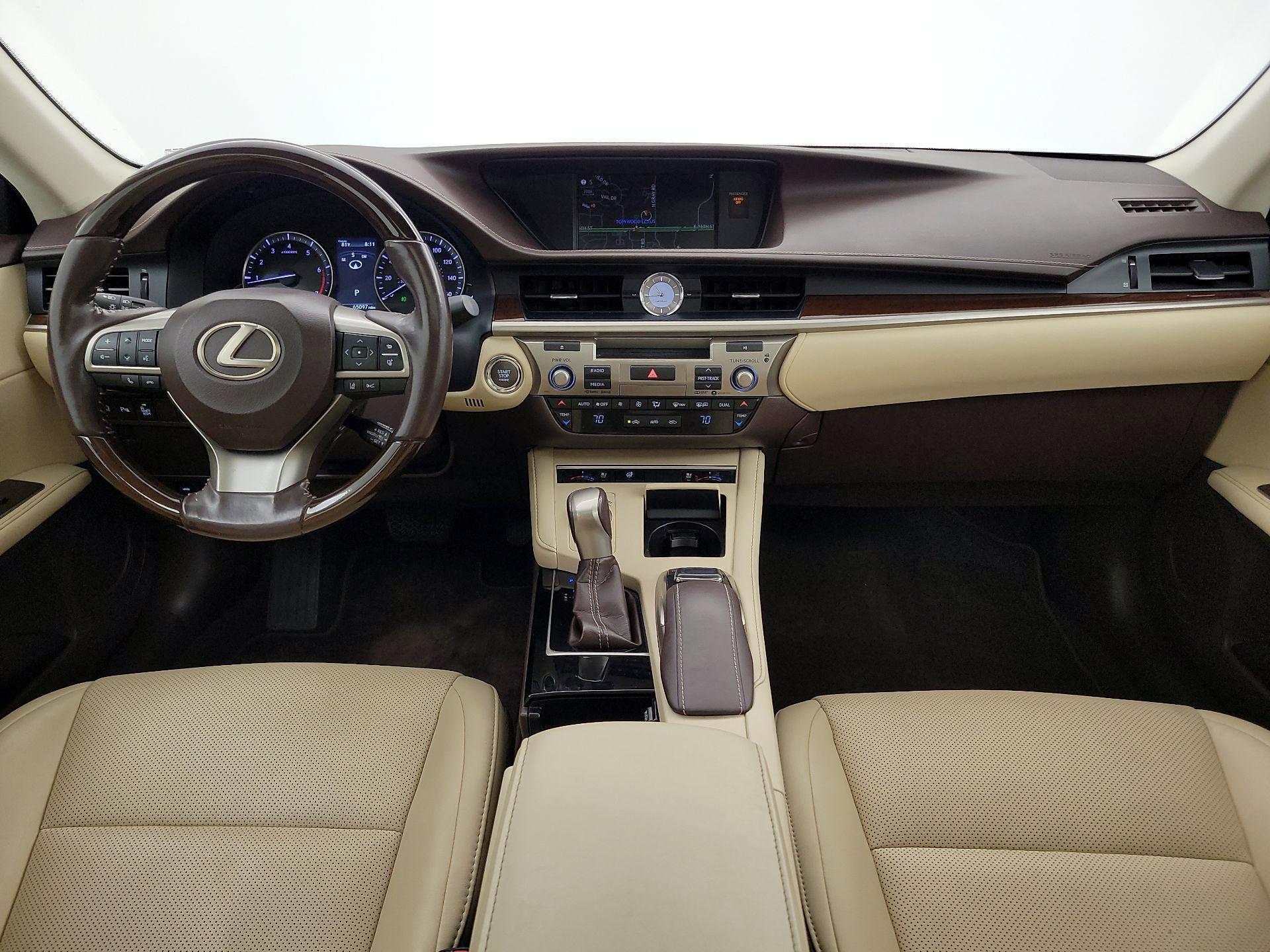 Thumbnail: 2018 Lexus ES - 9