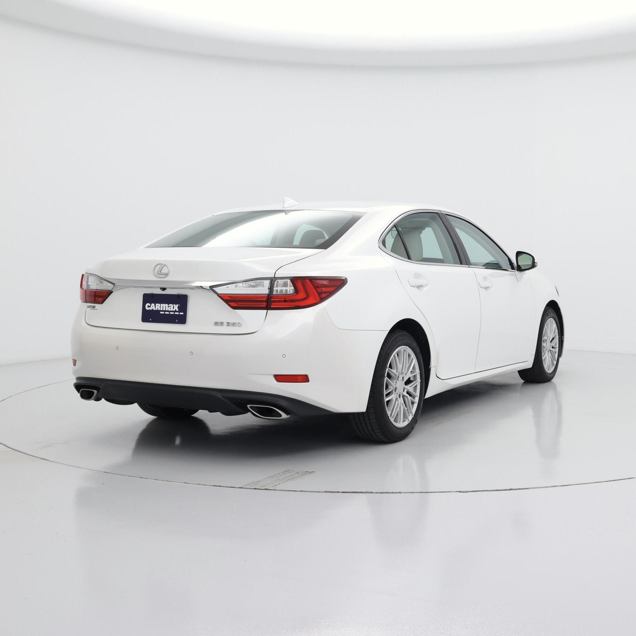 Thumbnail: 2018 Lexus ES - 8