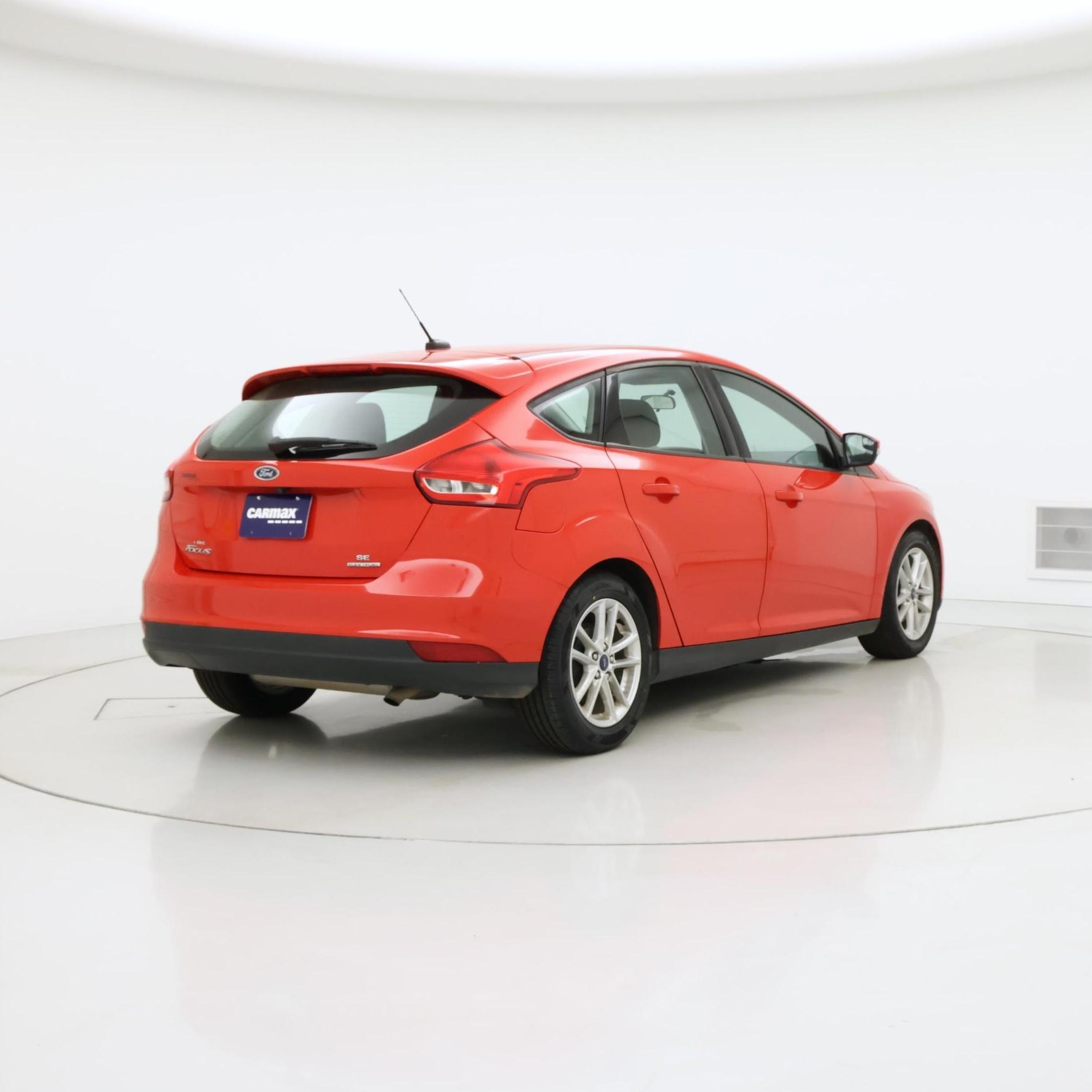 Thumbnail: 2016 Ford Focus - 8