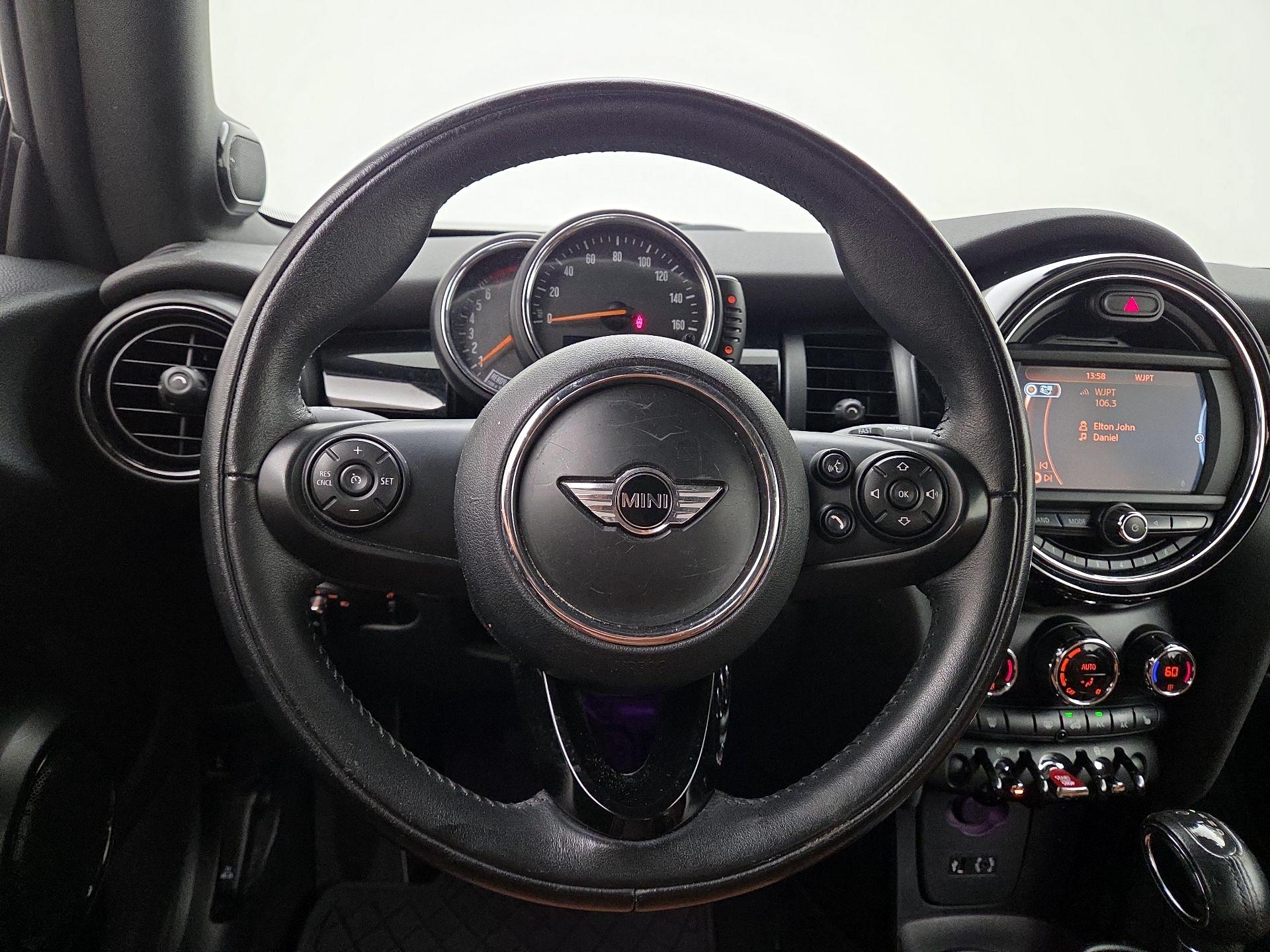 Thumbnail: 2016 MINI Cooper - 10