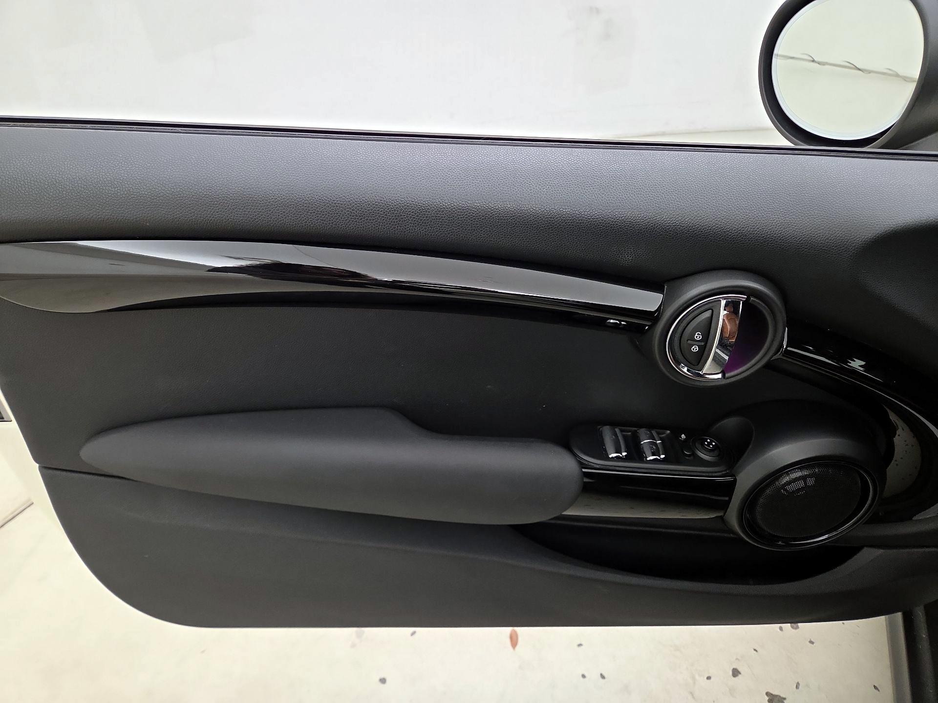 Thumbnail: 2016 MINI Cooper - 12