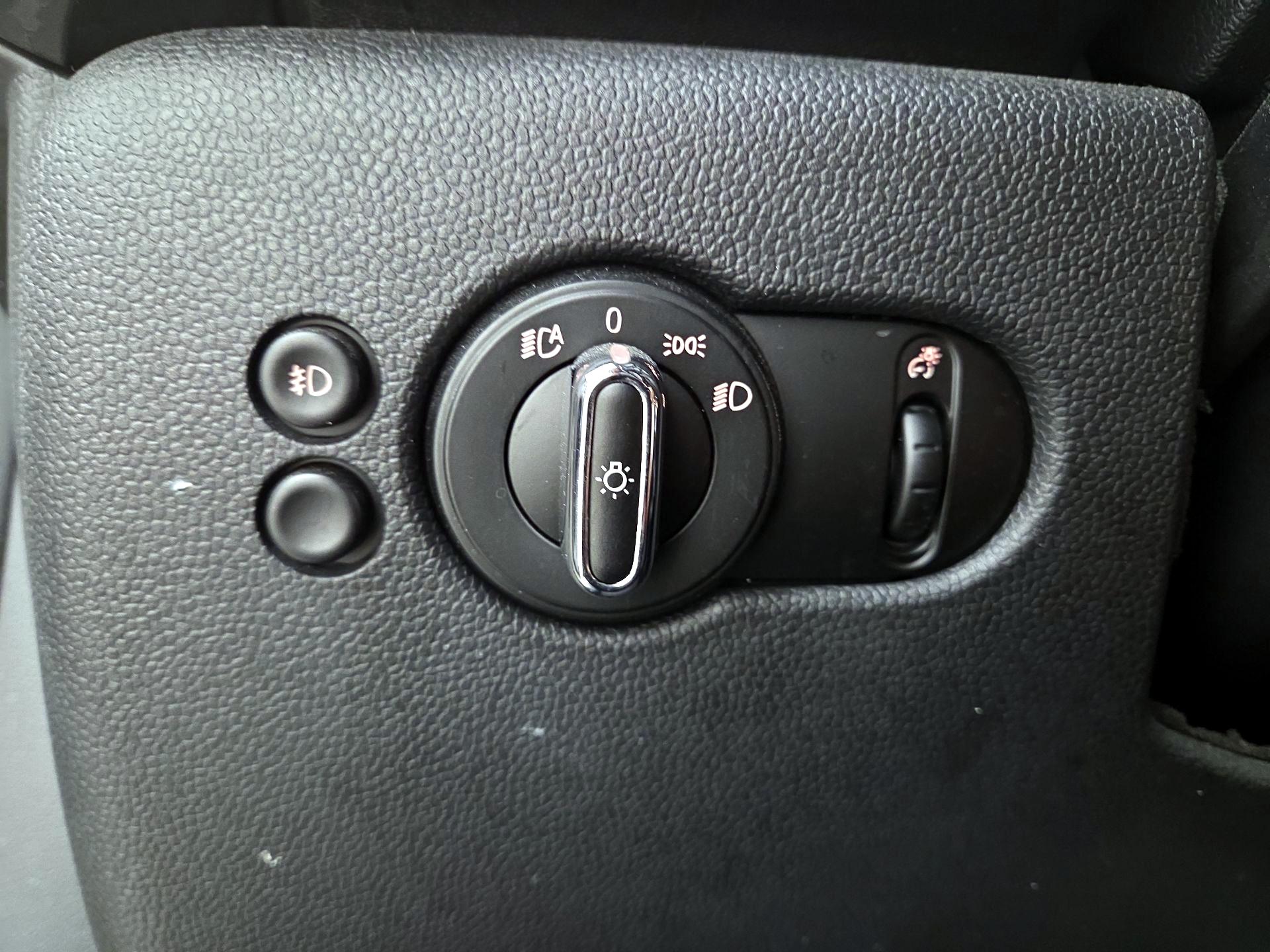 Thumbnail: 2016 MINI Cooper - 13