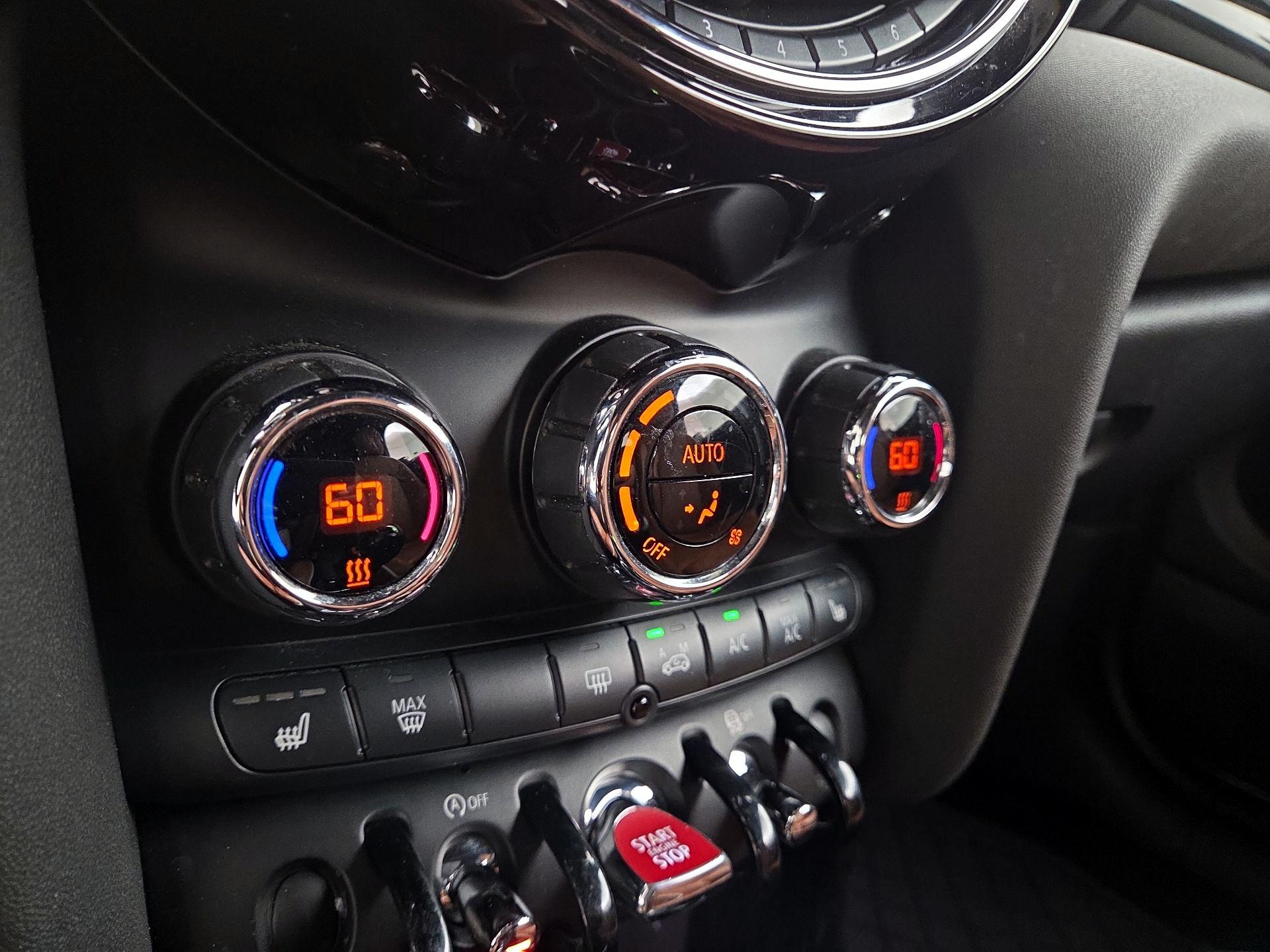 Thumbnail: 2016 MINI Cooper - 15