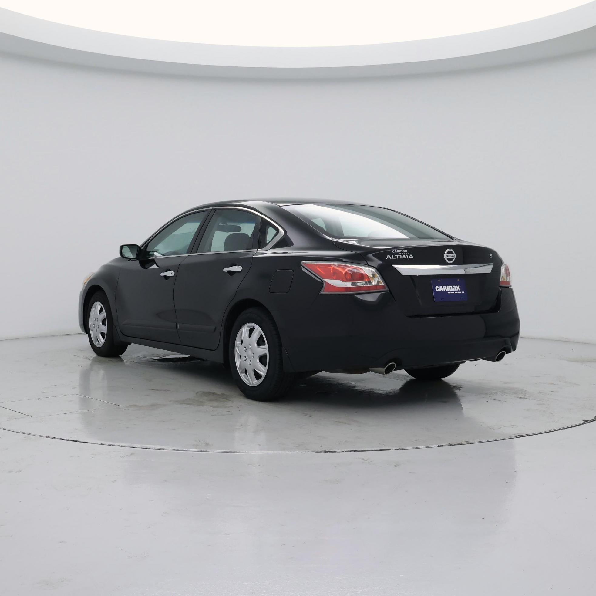 Thumbnail: 2015 Nissan Altima - 2