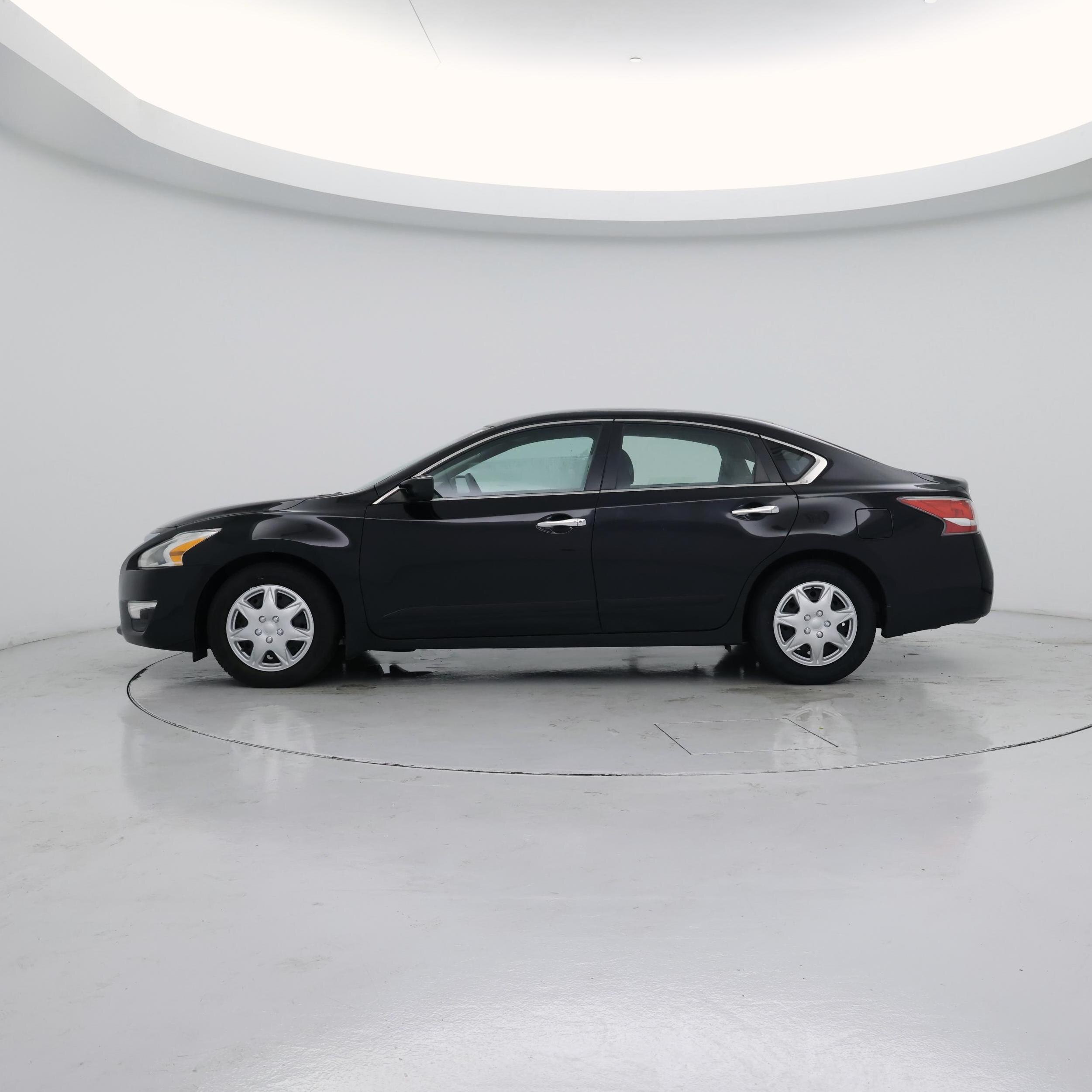 Thumbnail: 2015 Nissan Altima - 3