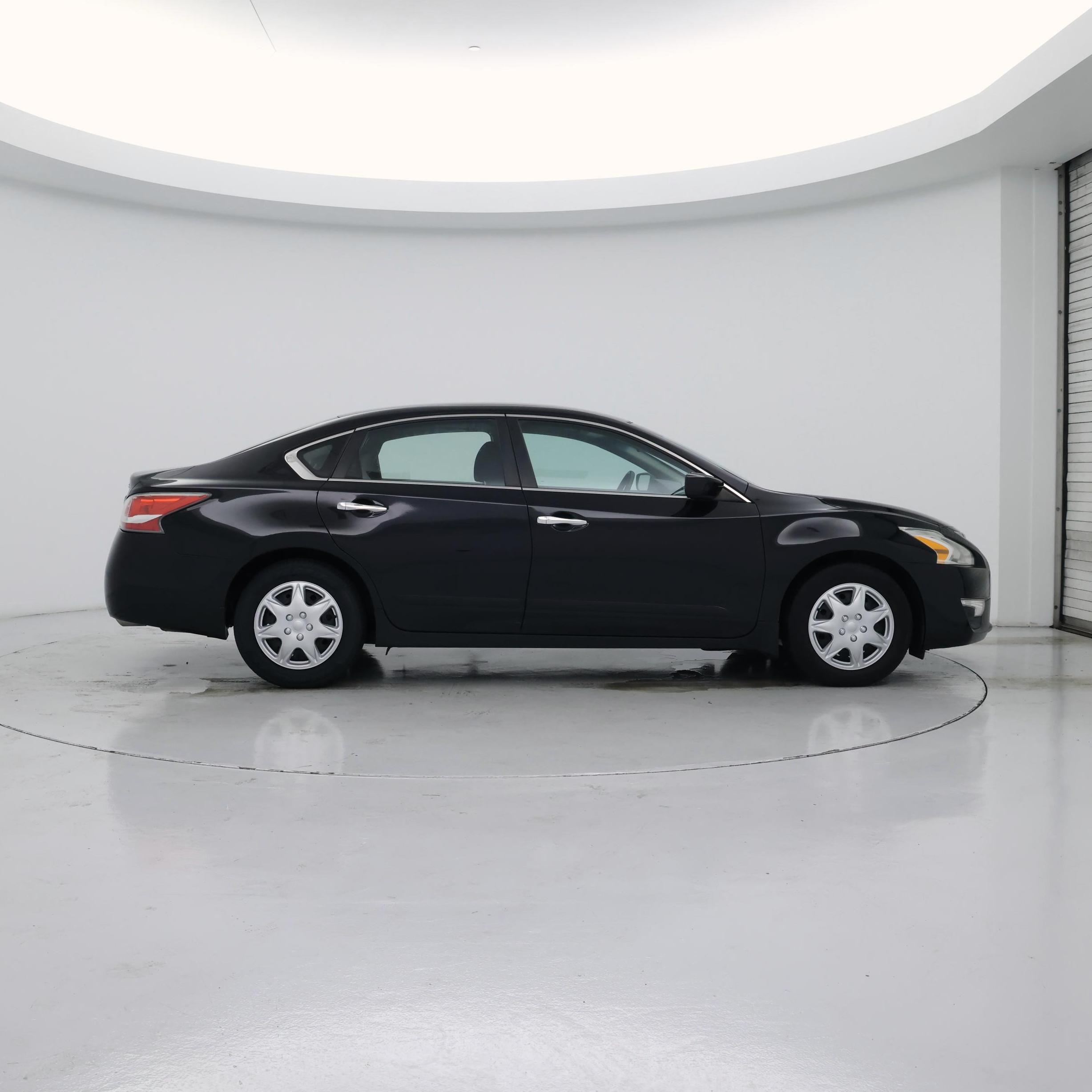 Thumbnail: 2015 Nissan Altima - 7