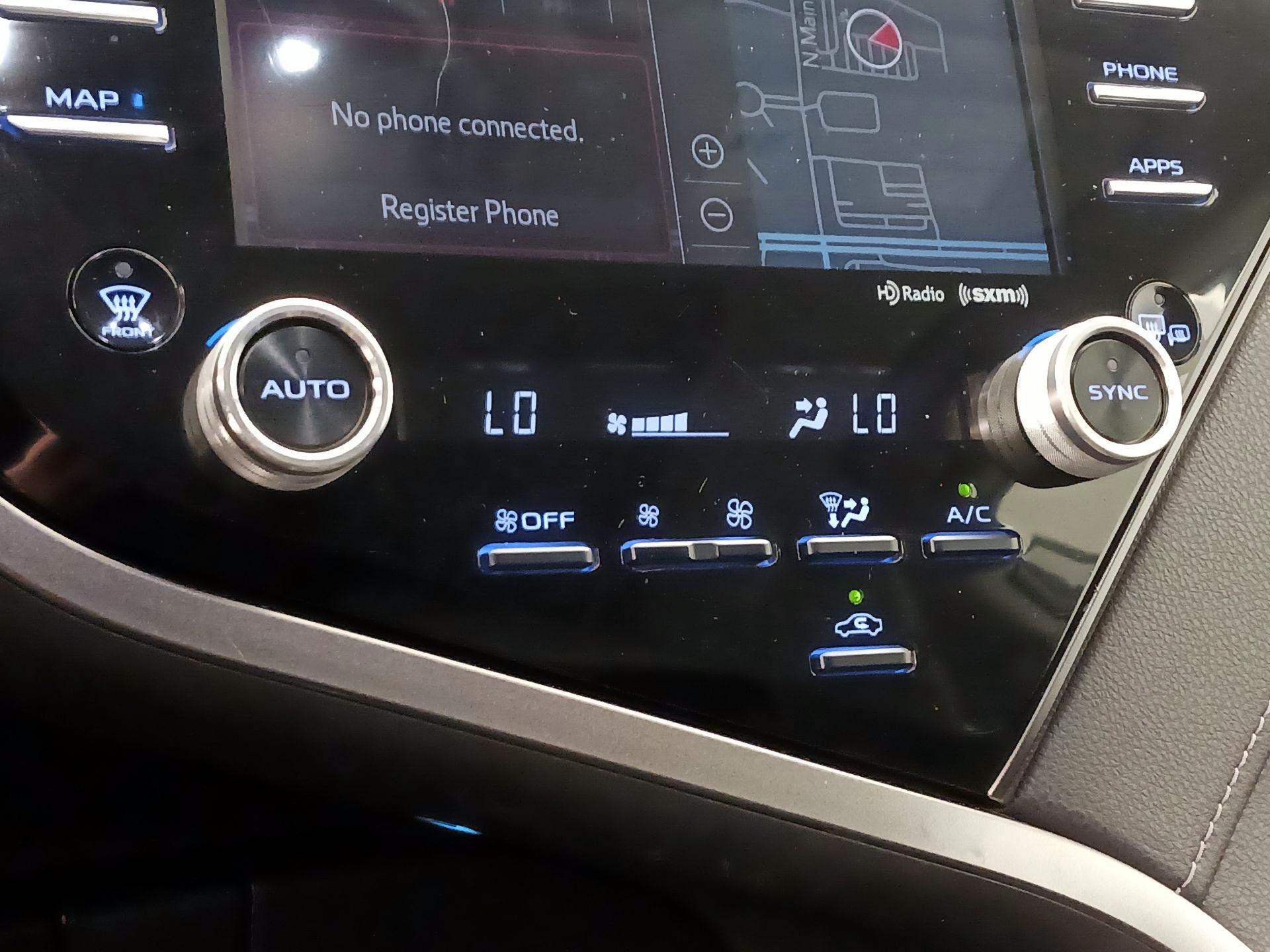 Thumbnail: 2020 Toyota Camry - 17