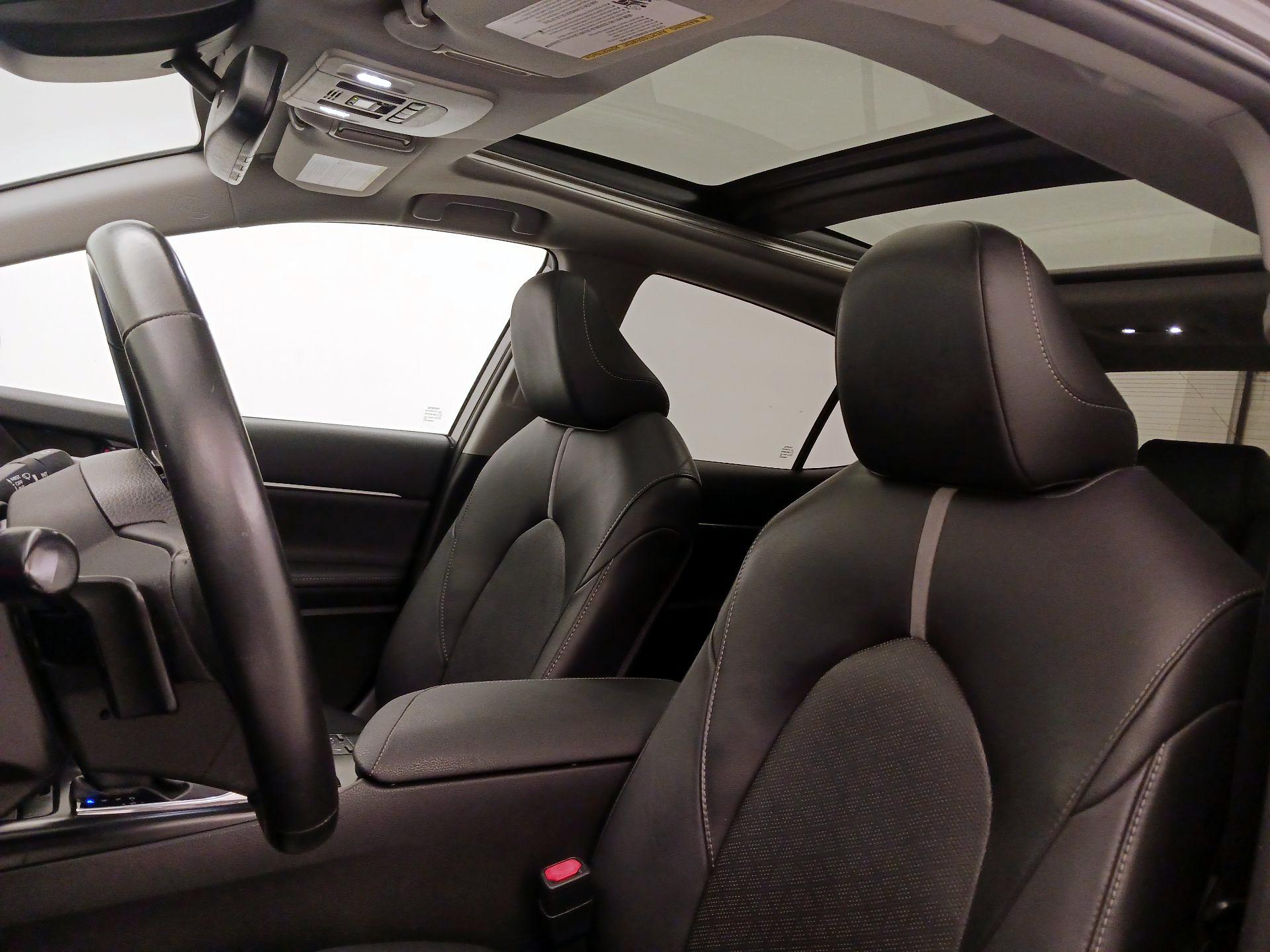 Thumbnail: 2020 Toyota Camry - 20