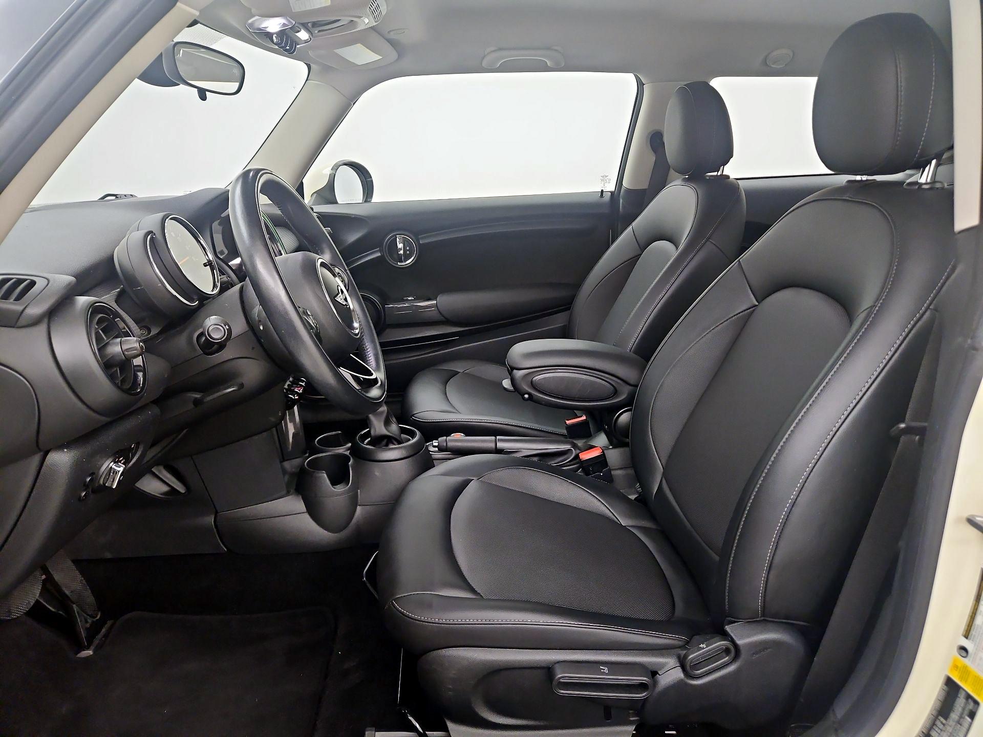 Thumbnail: 2018 MINI Cooper Hardtop - 11