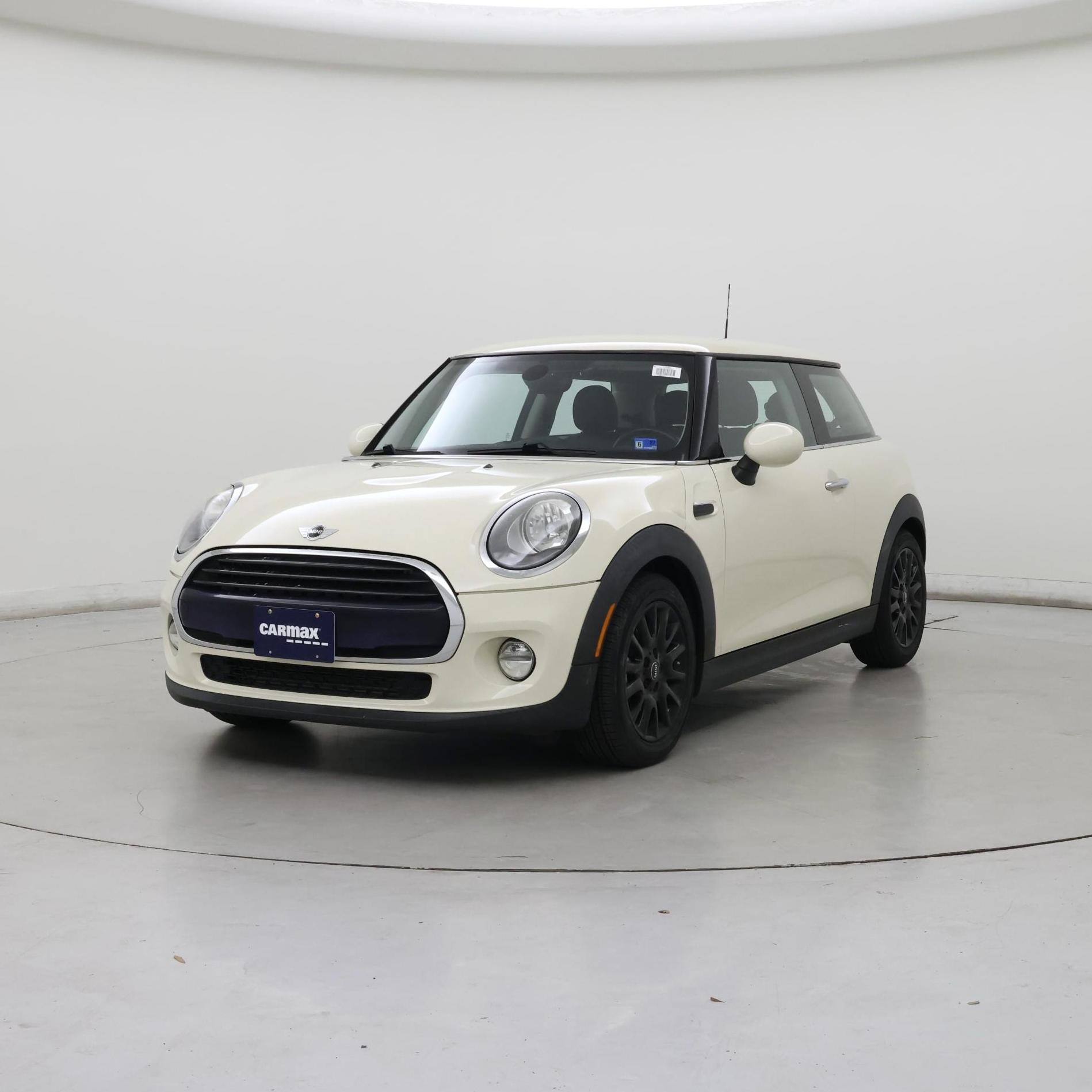 Thumbnail: 2018 MINI Cooper Hardtop - 4