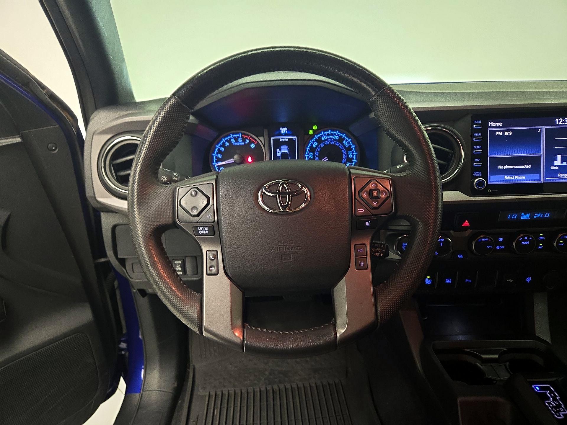 Thumbnail: 2022 Toyota Tacoma - 10