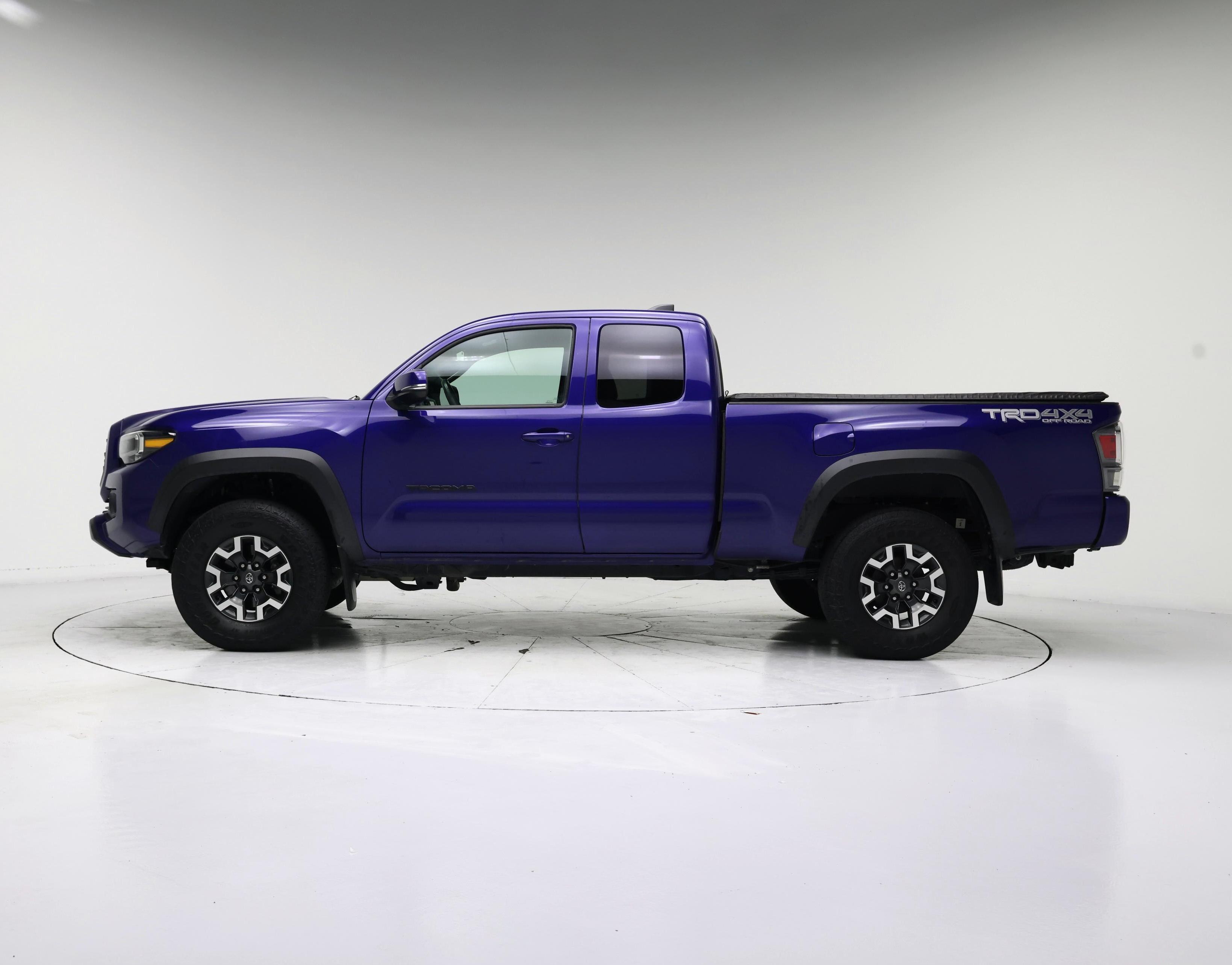 Thumbnail: 2022 Toyota Tacoma - 3