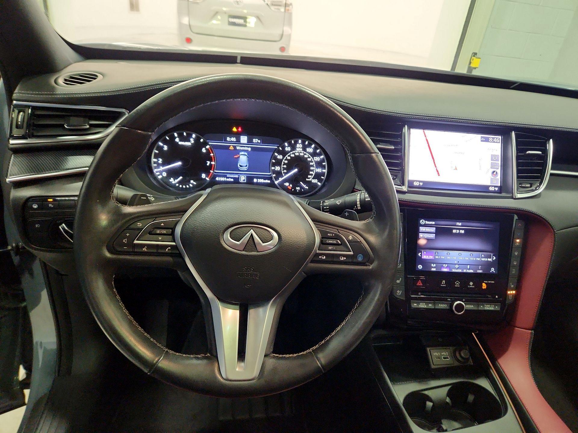 Thumbnail: 2023 INFINITI QX50 - 10