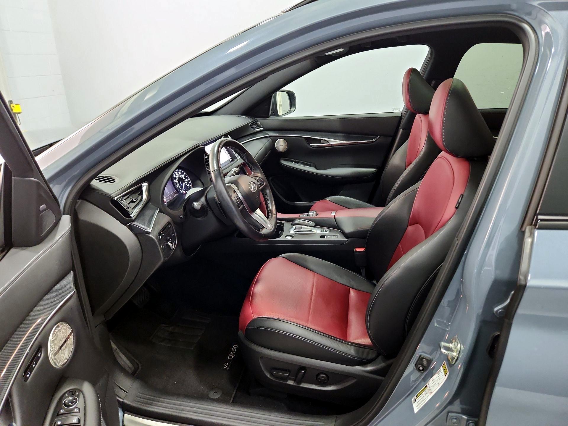Thumbnail: 2023 INFINITI QX50 - 11