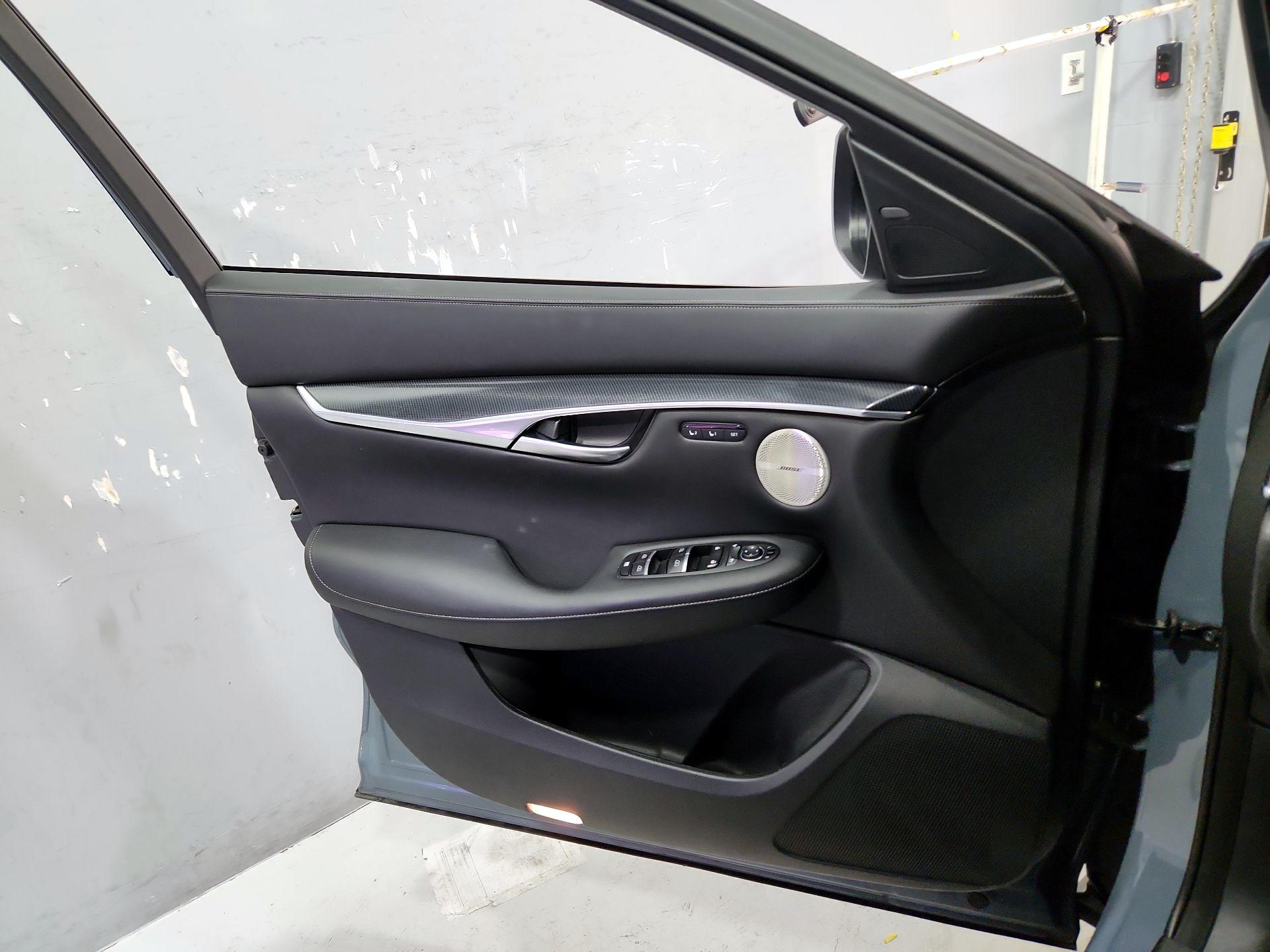 Thumbnail: 2023 INFINITI QX50 - 12