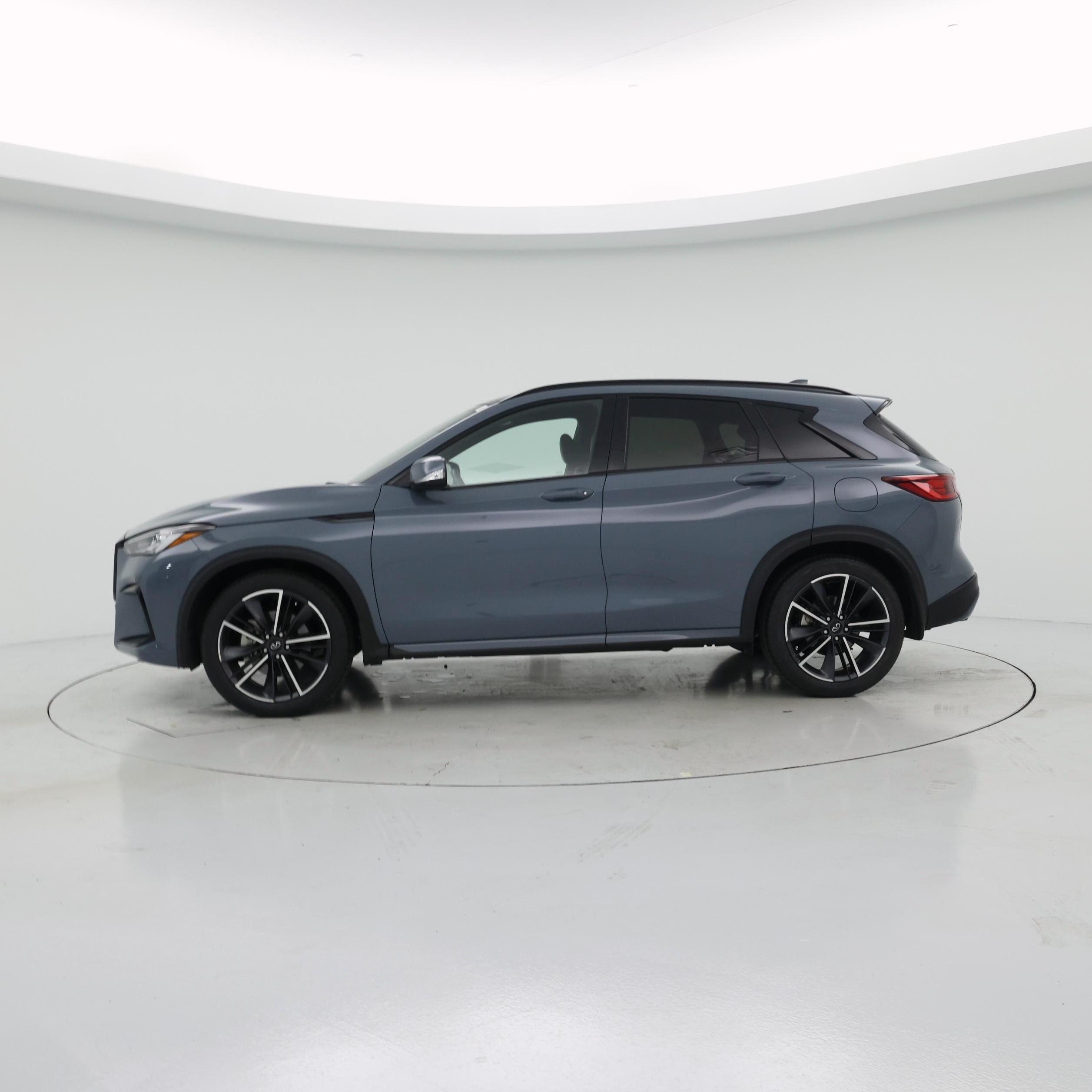 Thumbnail: 2023 INFINITI QX50 - 3