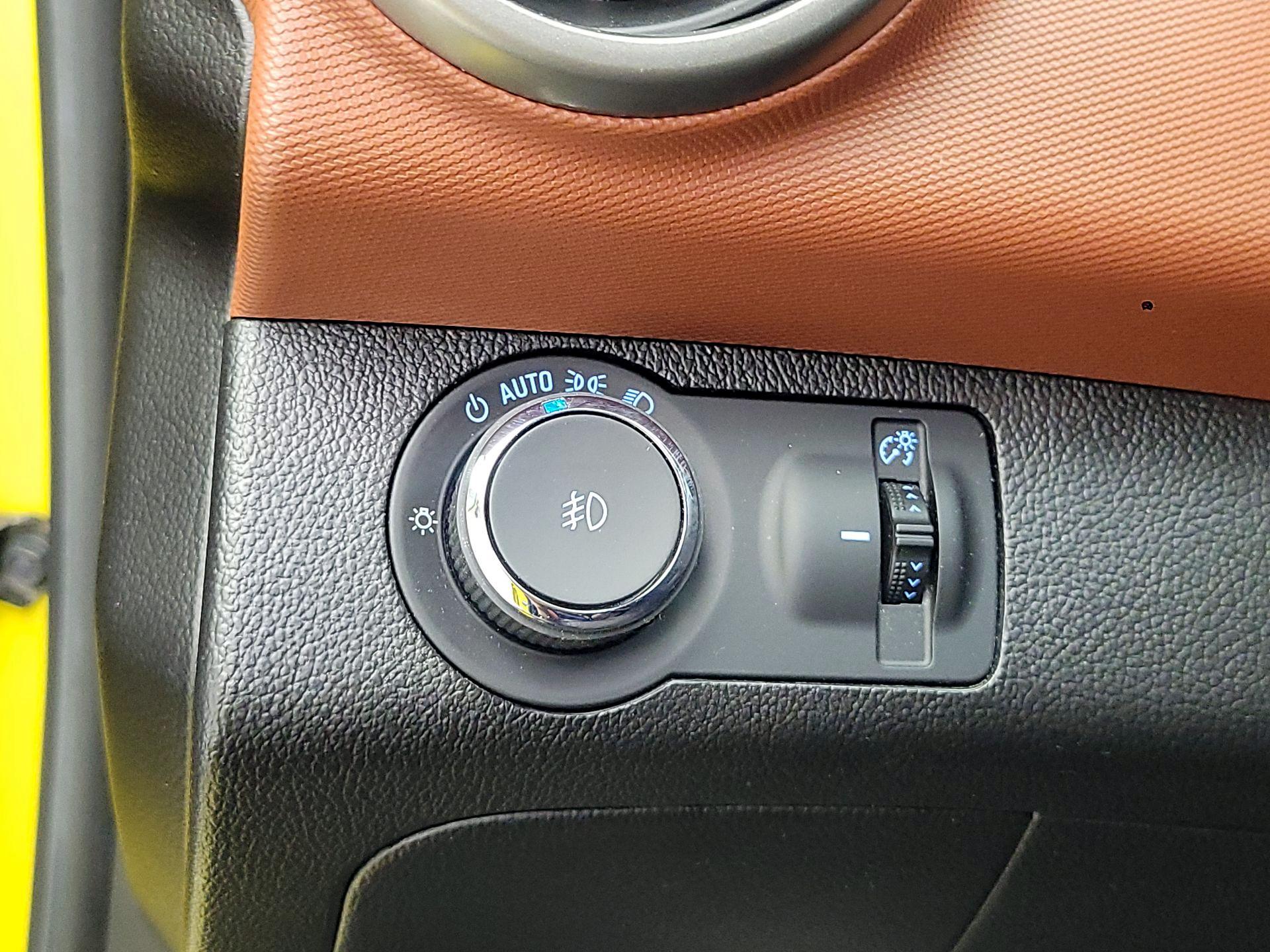 Thumbnail: 2016 Chevrolet Sonic - 13