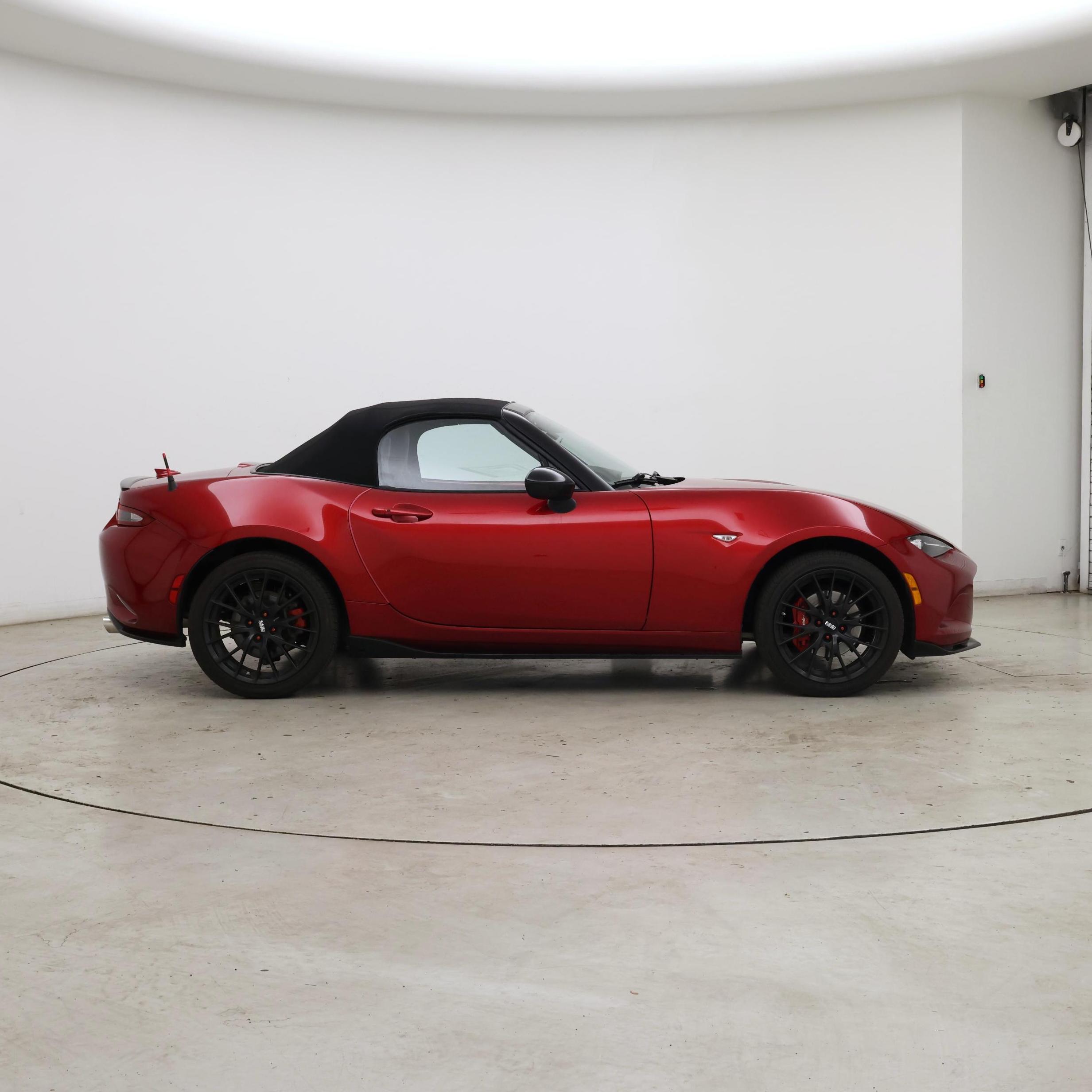 Thumbnail: 2020 Mazda MX-5 Miata - 7