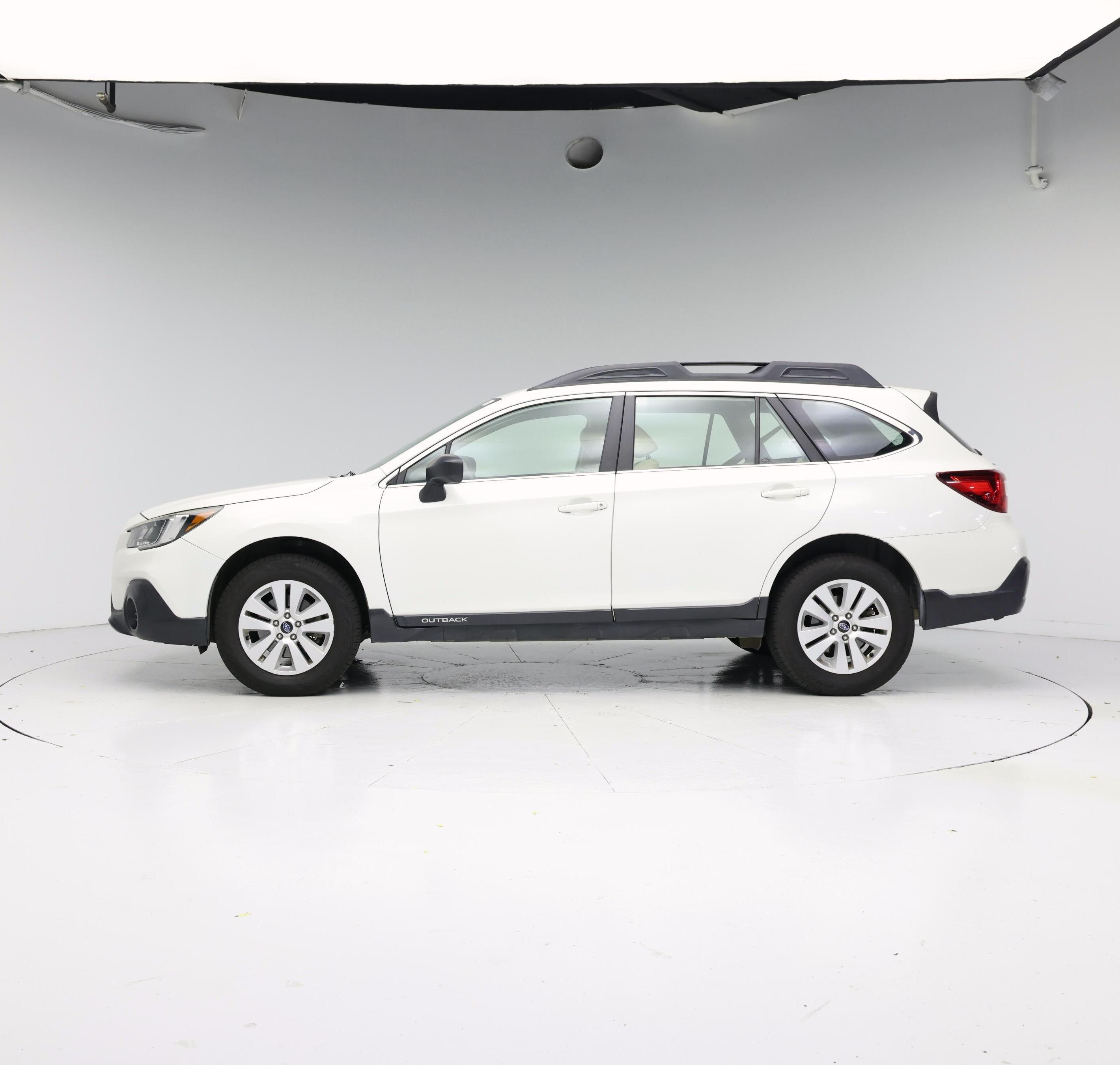 Thumbnail: 2018 Subaru Outback - 3