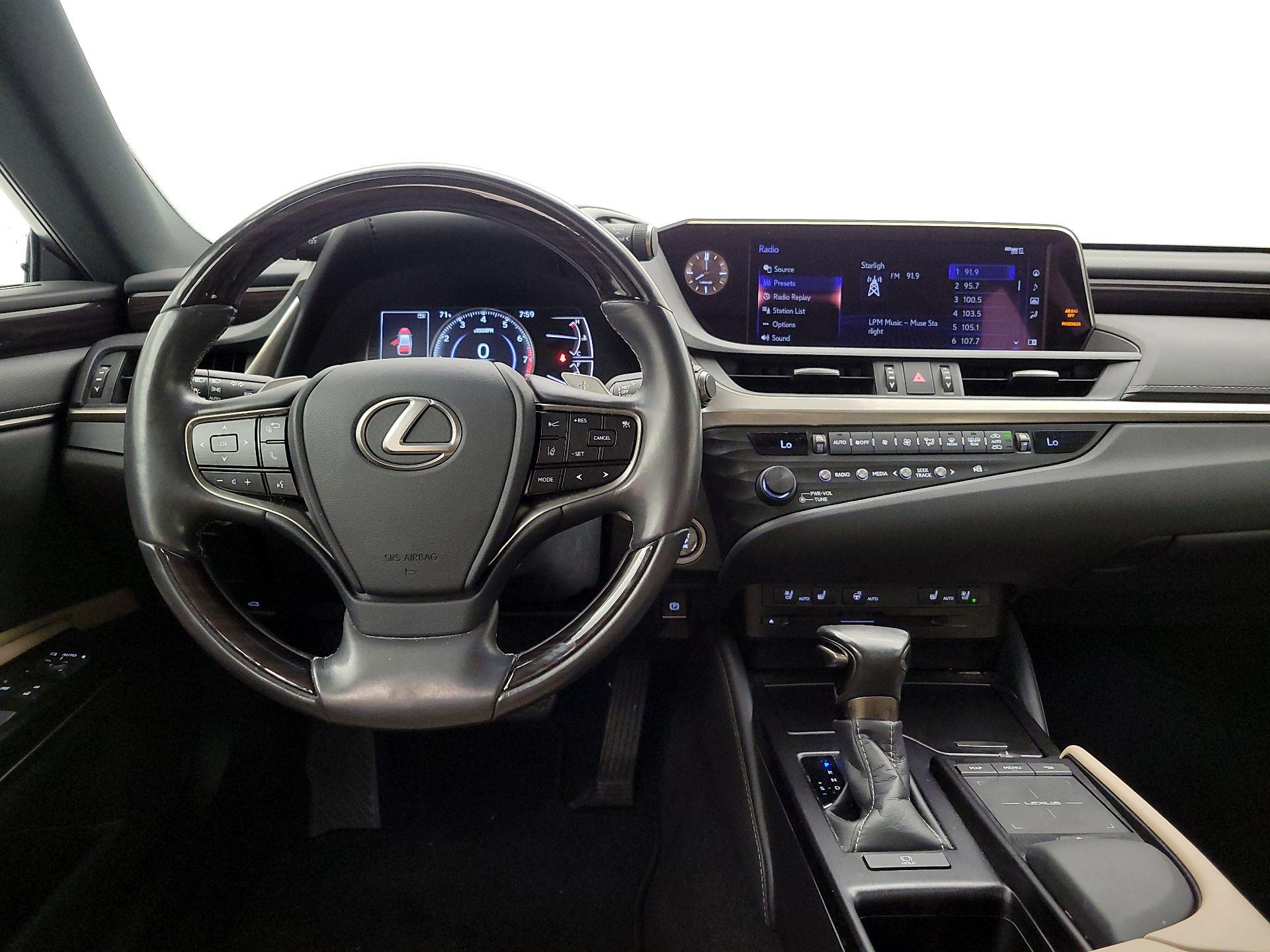 Thumbnail: 2020 Lexus ES - 9