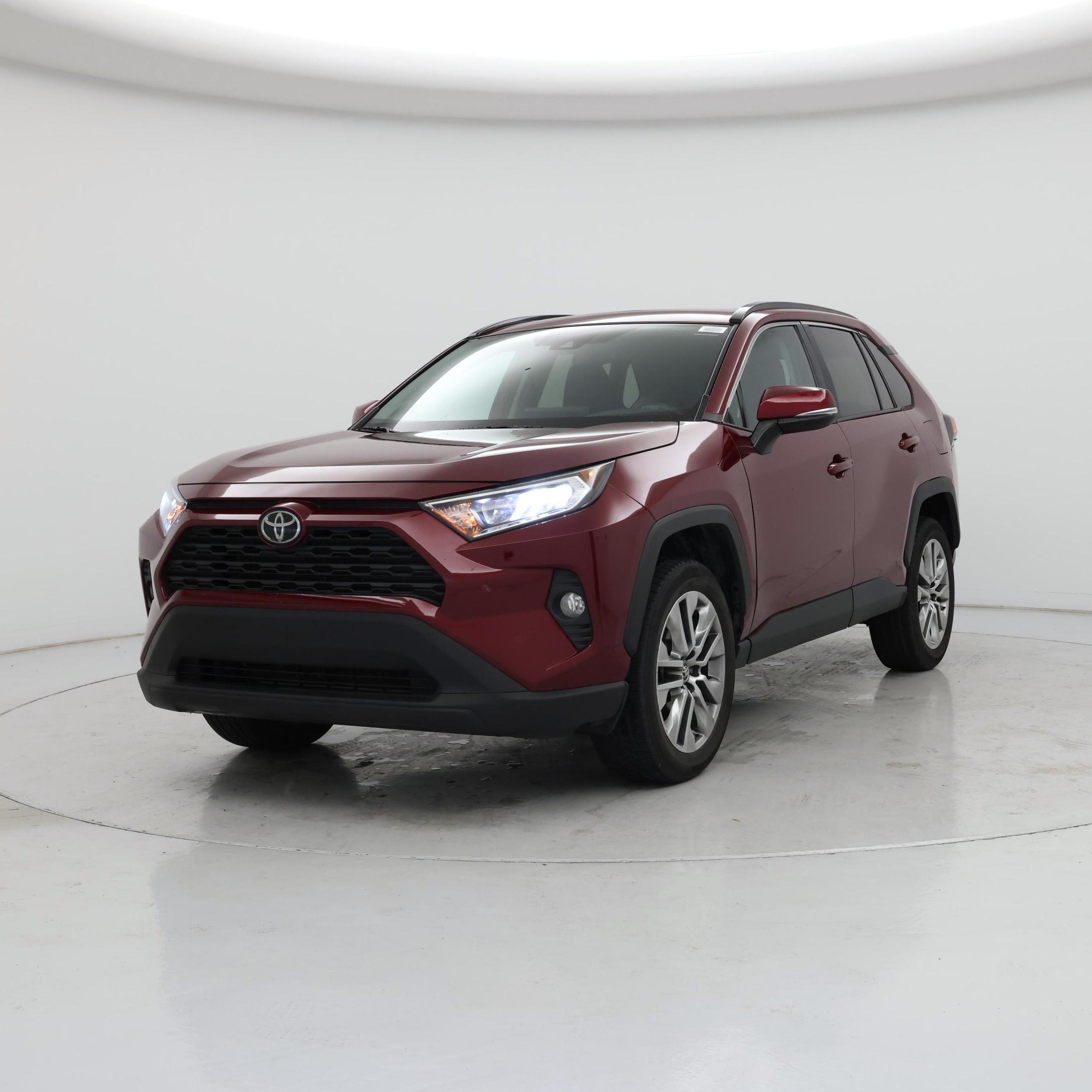 Thumbnail: 2019 Toyota RAV4 - 4
