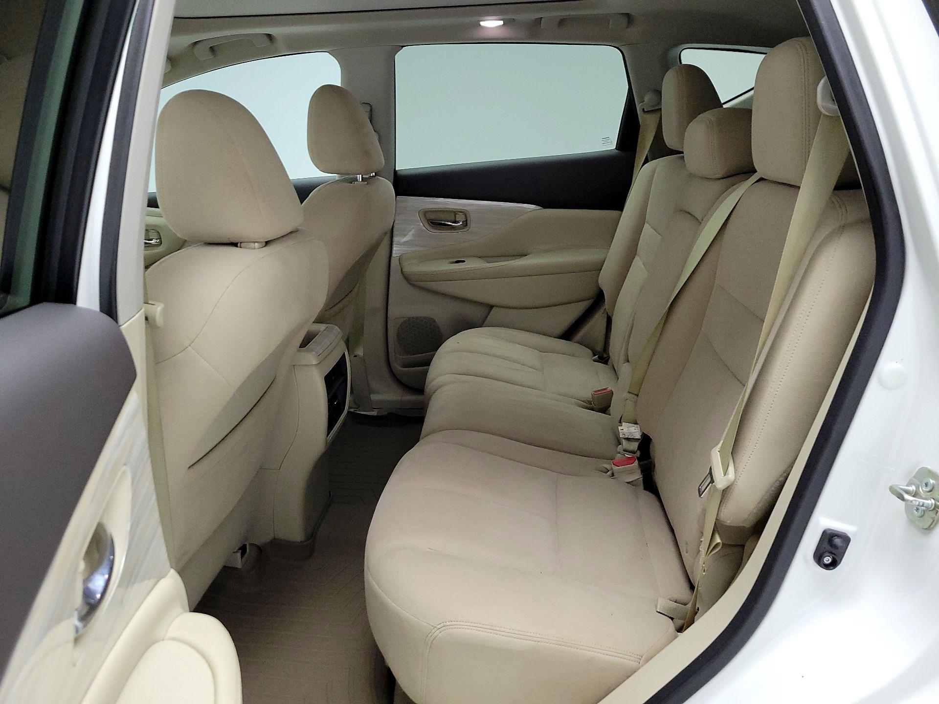 Thumbnail: 2015 Nissan Murano - 19