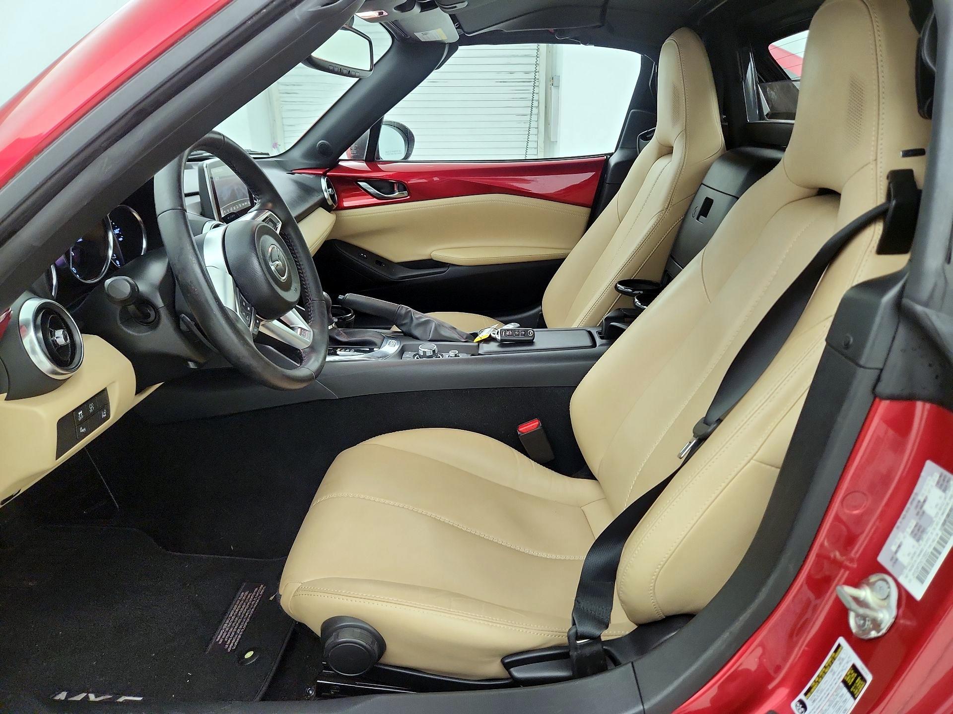 Thumbnail: 2017 Mazda MX-5 Miata - 9