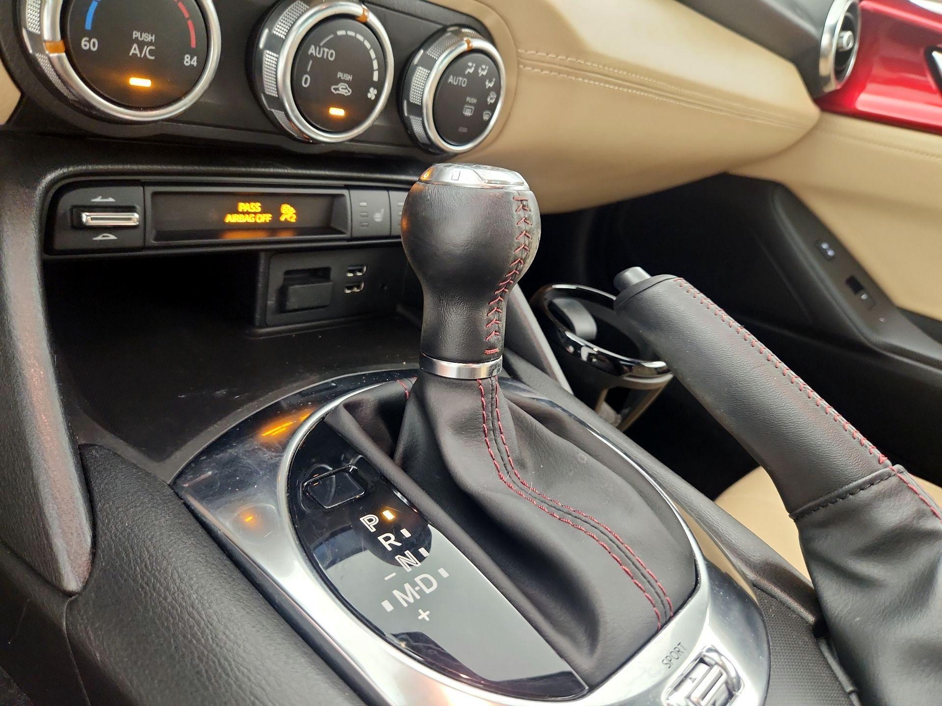 Thumbnail: 2017 Mazda MX-5 Miata - 14